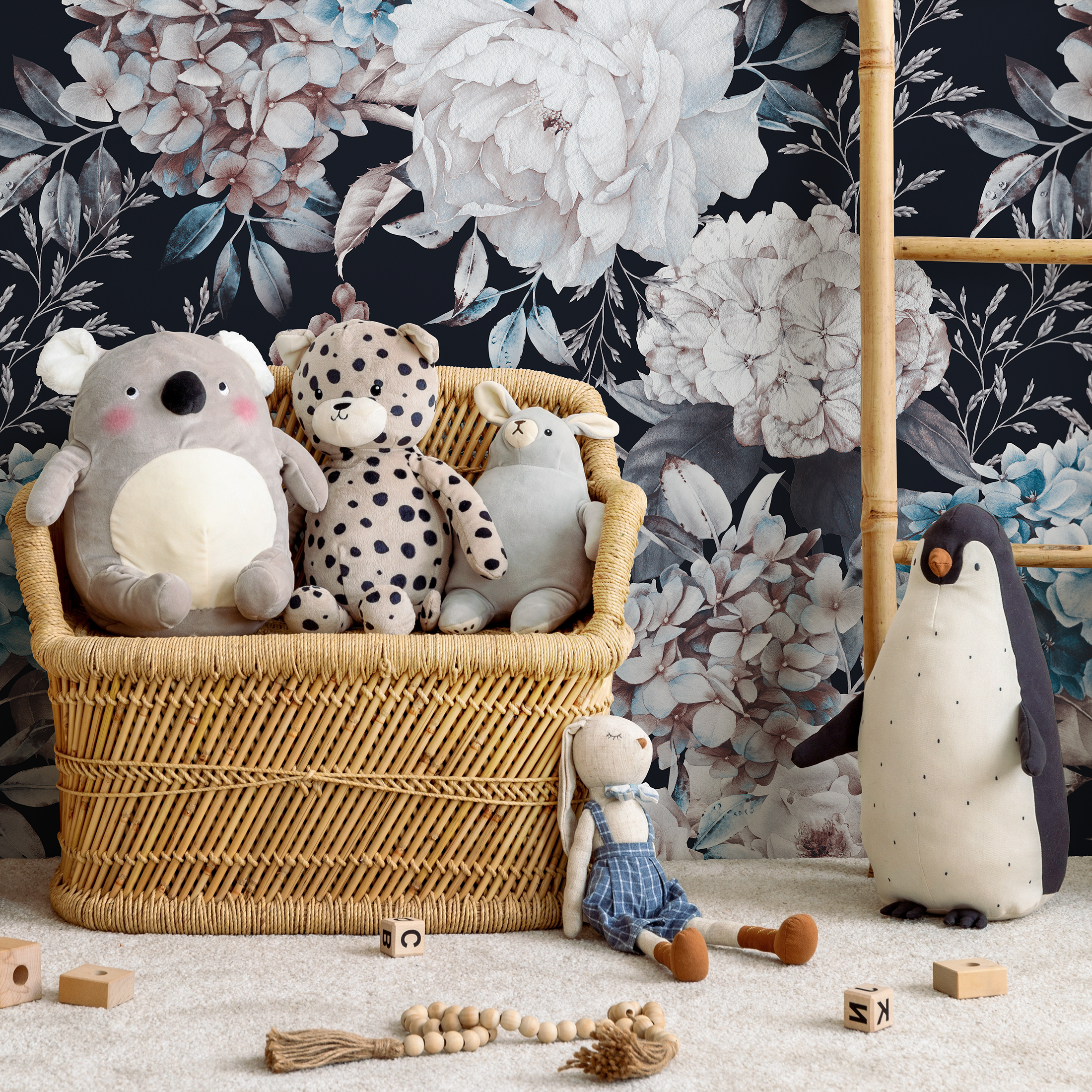 Floral Wallpaper Featuring Peonies And Hydrangeas In Blue And White - B227