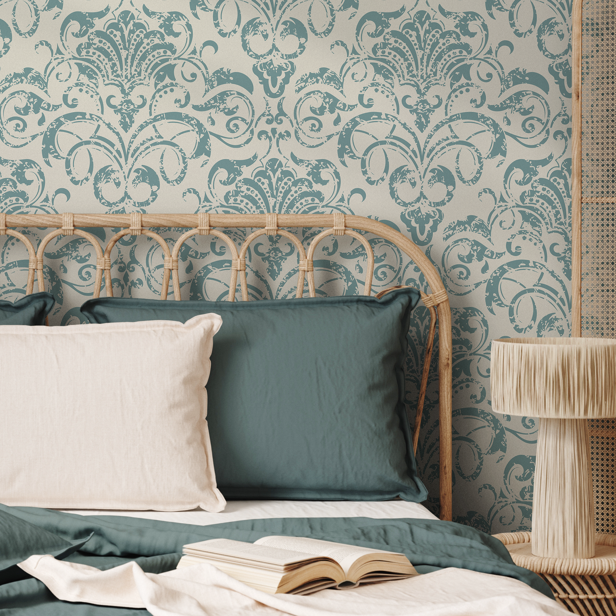 Damask Wallpaper With A Distressed Motif In Blue And Cream - B236