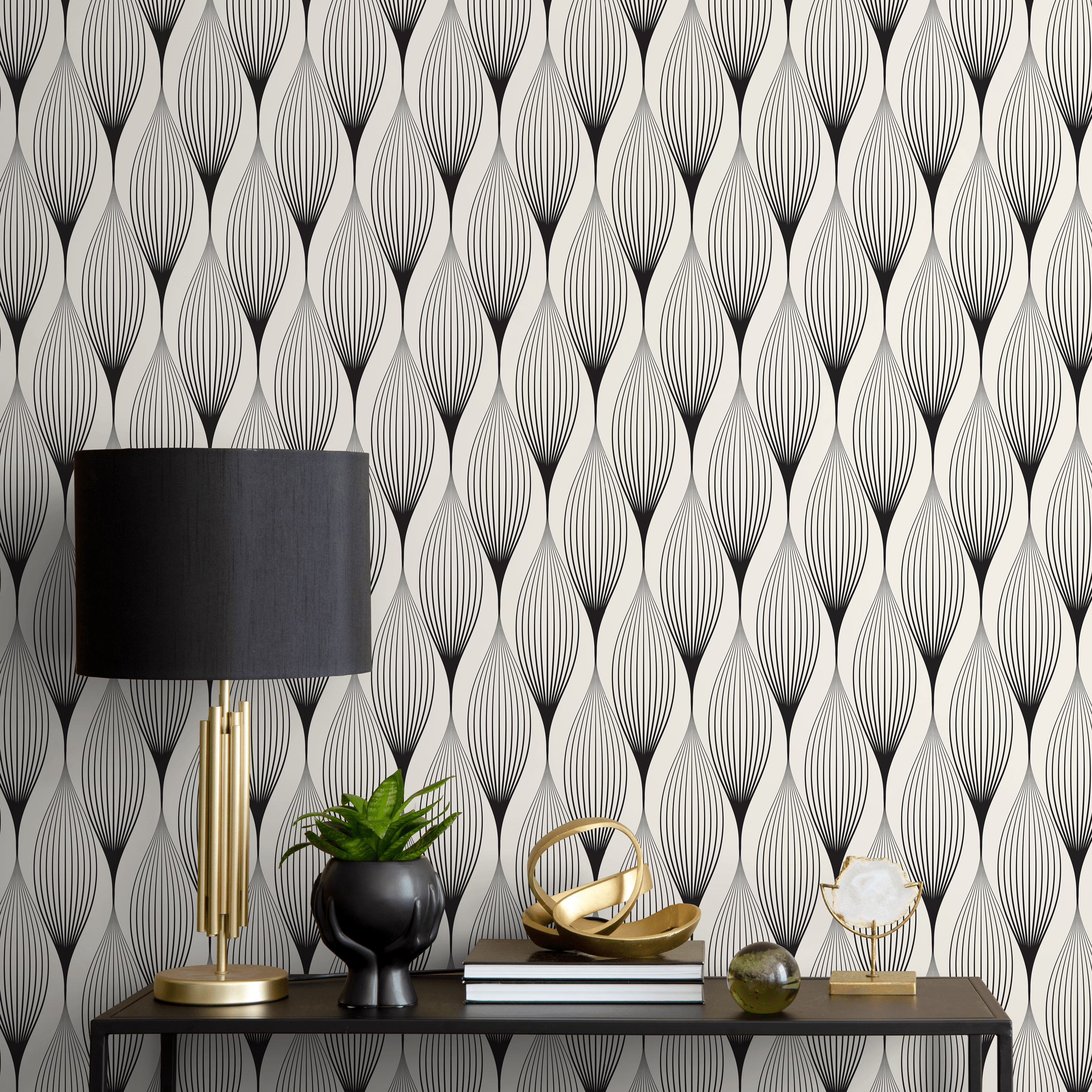 Art Deco Wallpaper With An Elegant Linear Pattern In Black And Beige - B296