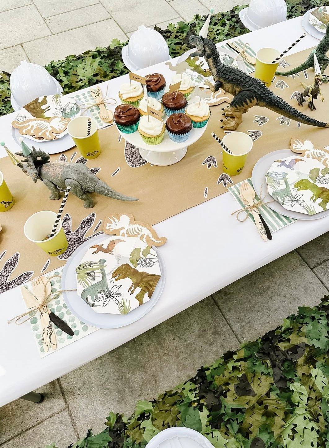 Dinosaur Small Plates (set Of 8)