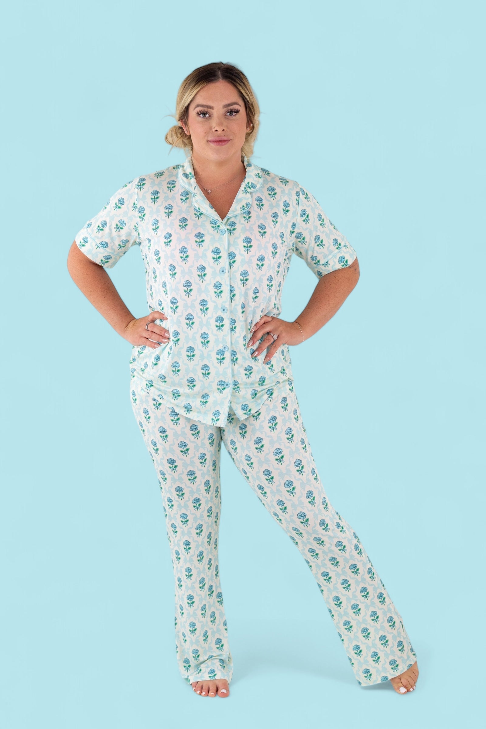 Blue Ribbon Blooms Women’s Relaxed Flare Dream Set