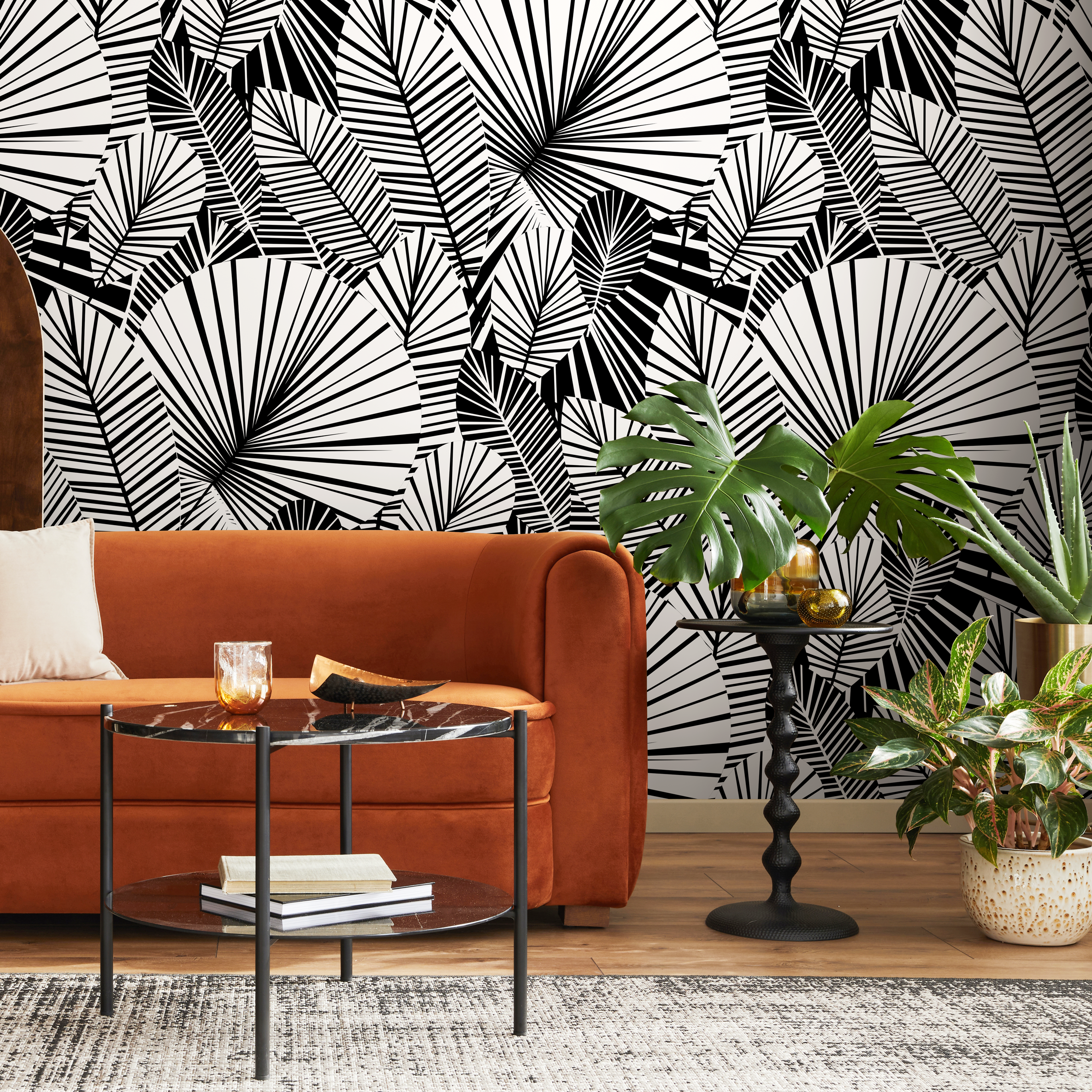 Botanical Wallpaper With A Modern Fan Palm Motif In Black And White - B324