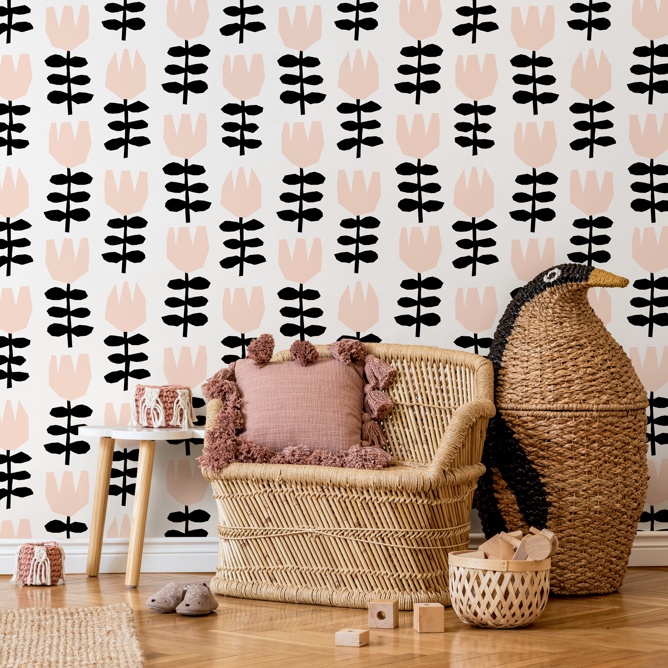Floral Wallpaper Featuring Stylized Tulips In Pink And Black - B376
