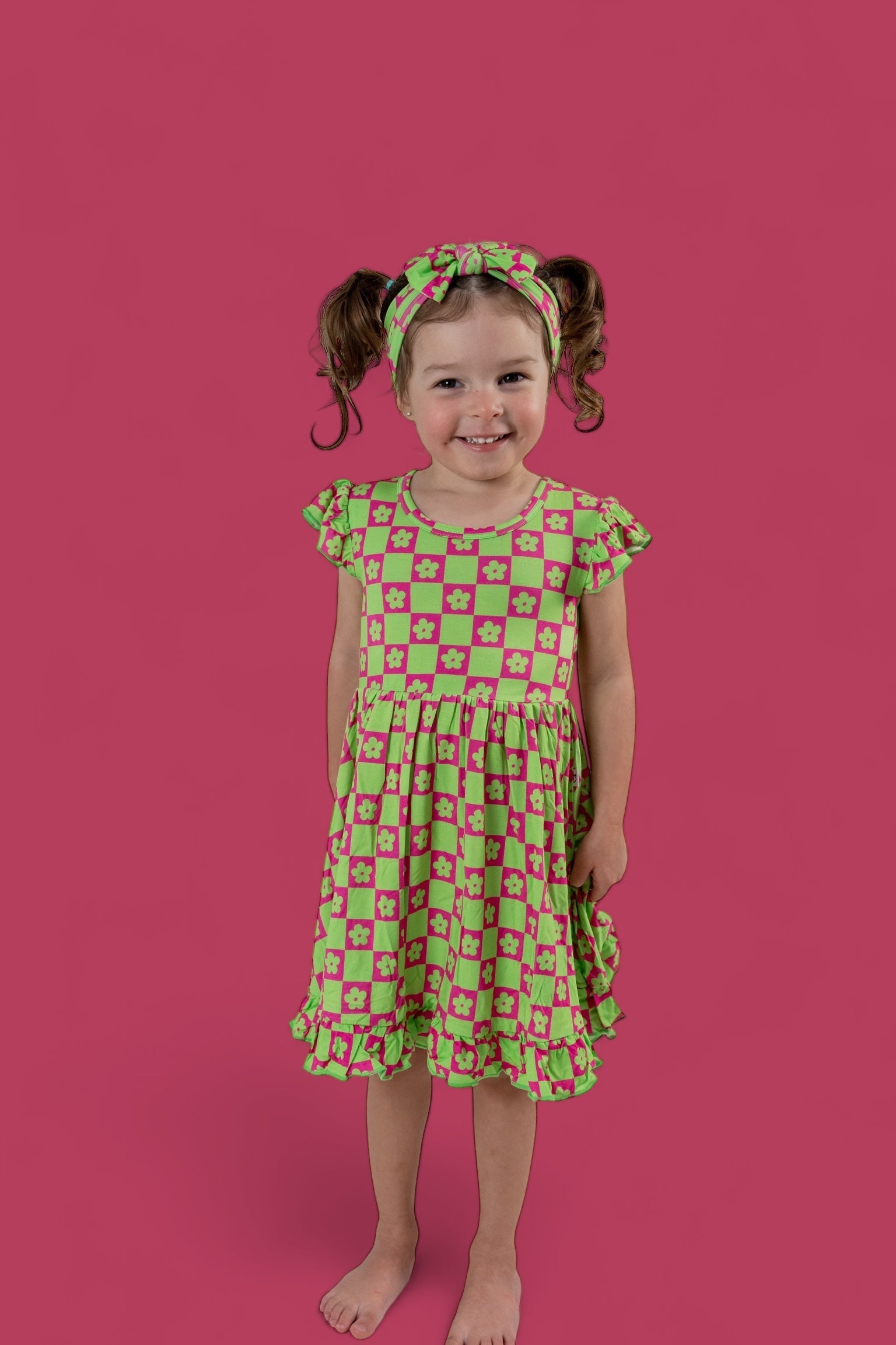 Wild Daisy Checkers Dream Bow
