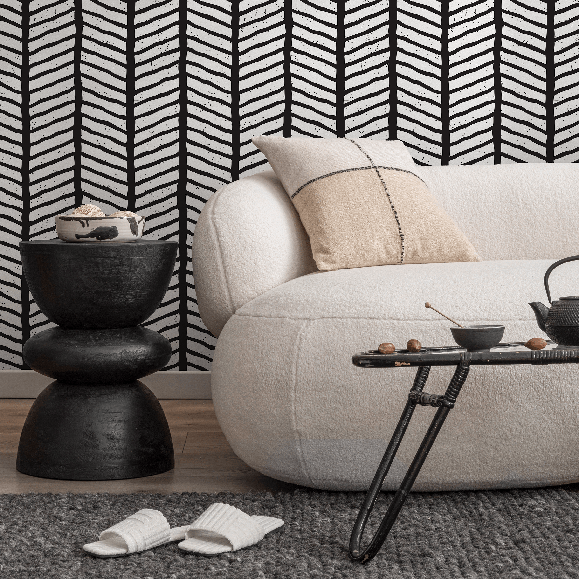 Geometric Wallpaper With A Hand-drawn Chevron Pattern In Black And White - B396