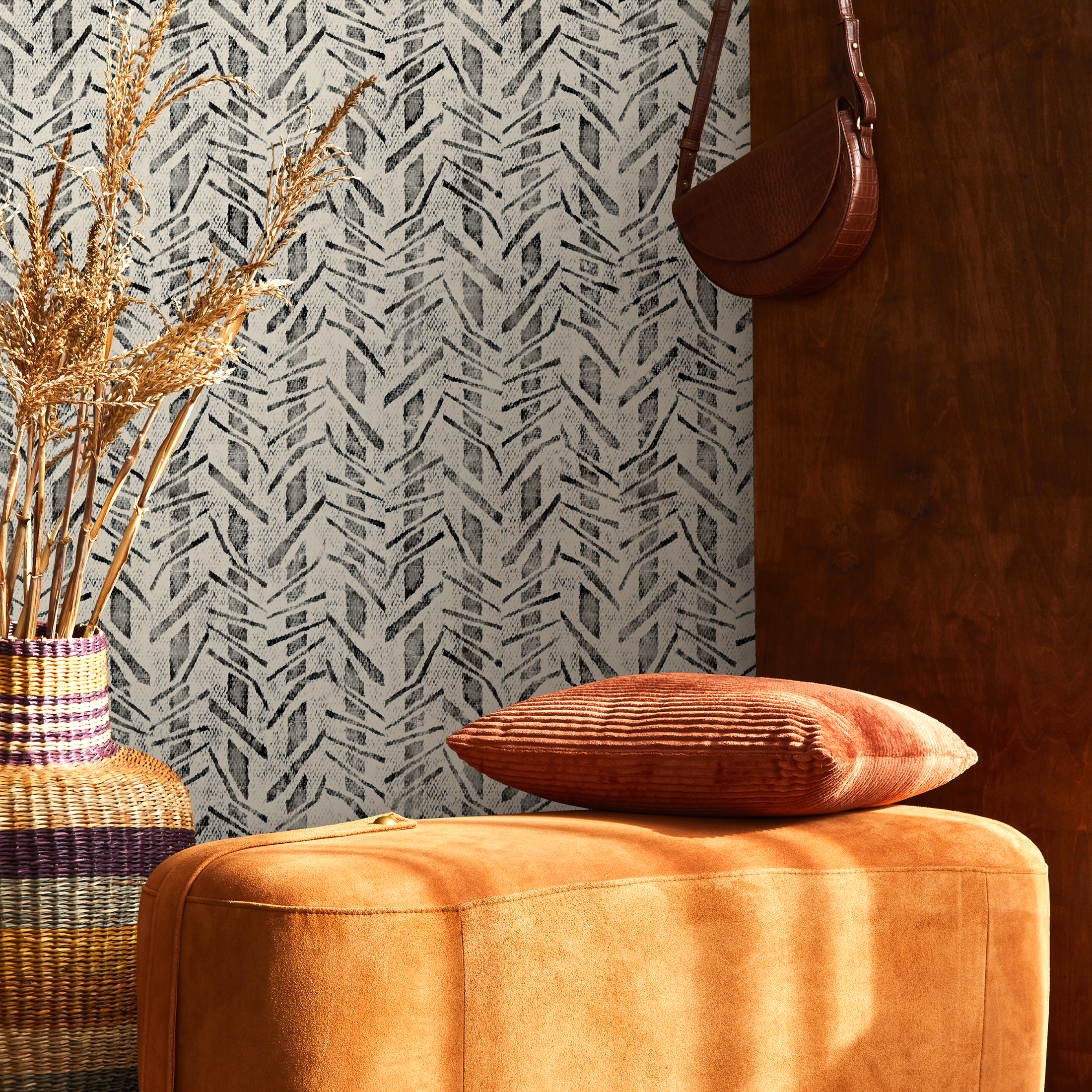 Abstract Wallpaper With A Block Print Chevron Motif In Black And Off-white - B400