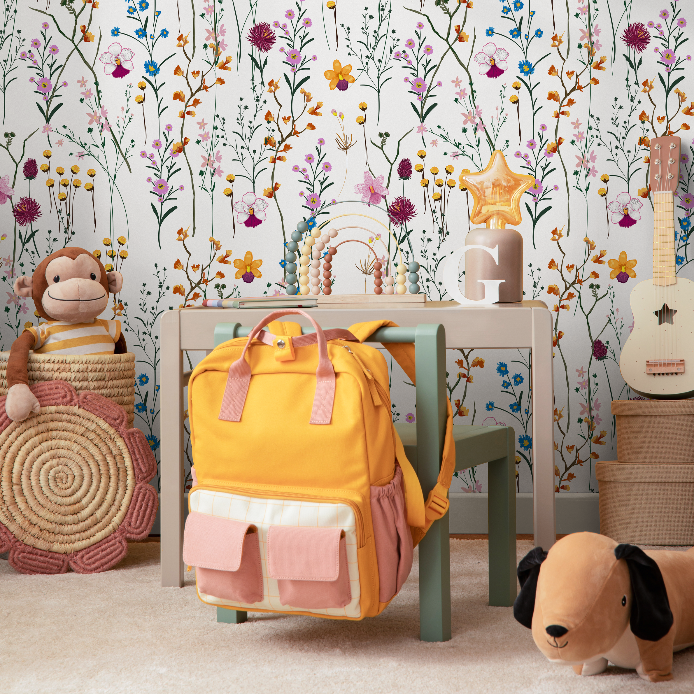 Wildflower Wallpaper With A Delicate Meadow Motif In Pink, Blue, And Yellow - B407