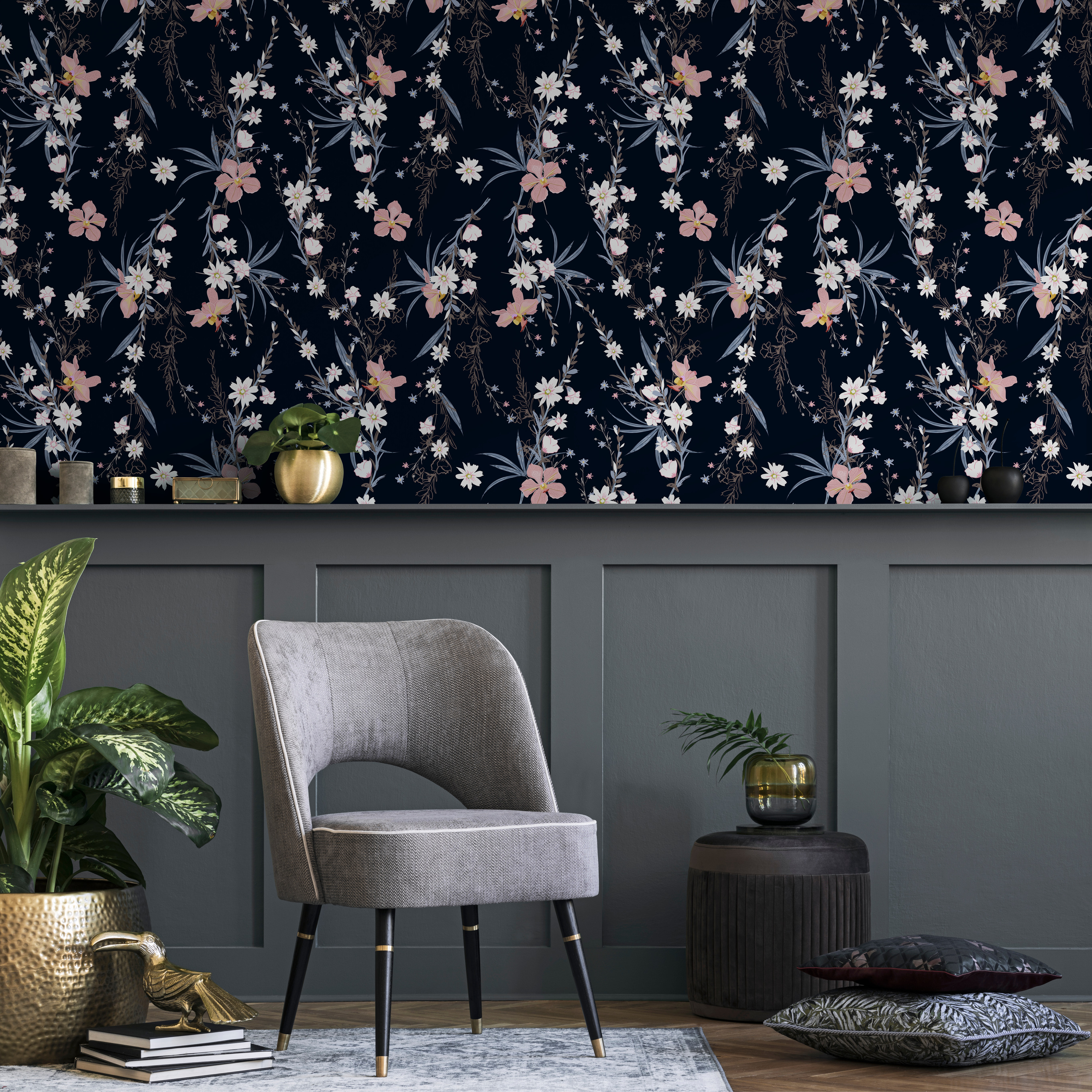 Floral Wallpaper With Delicate Wildflowers In Pink, White, And Blue - B443