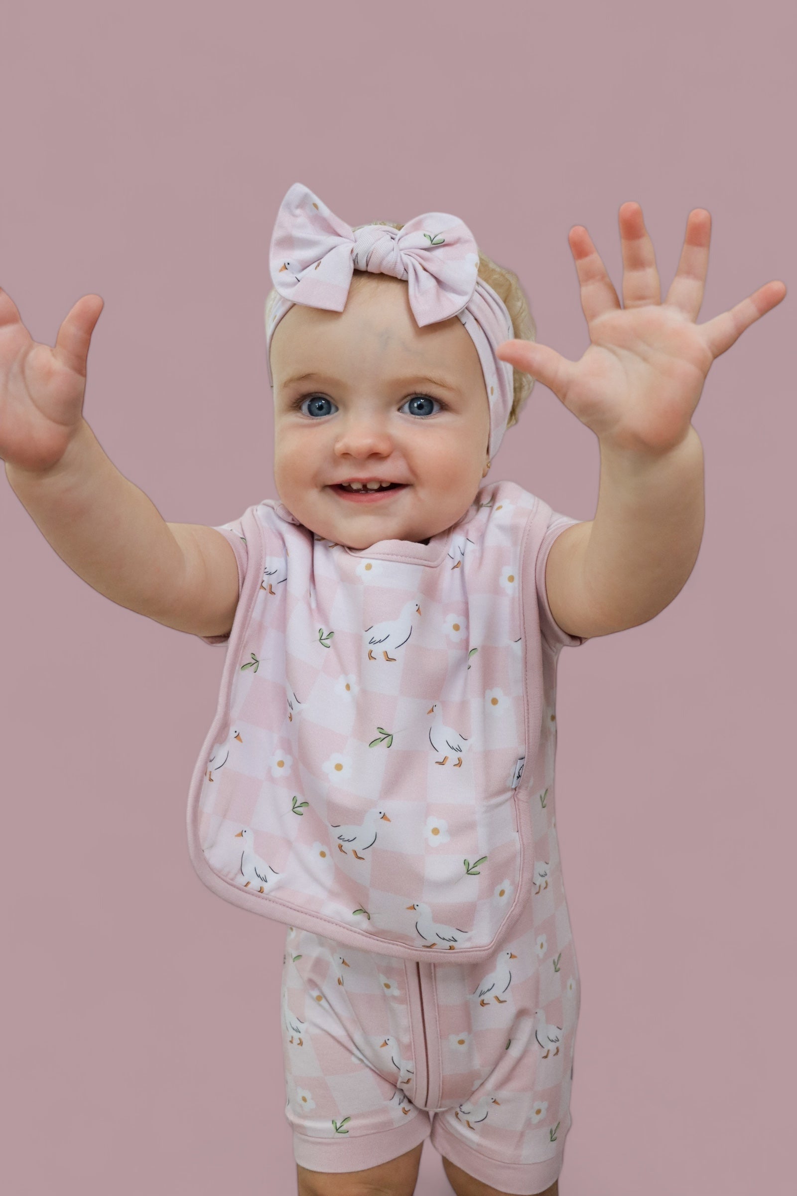 Exclusive Ducks And Daisies Dream Bow