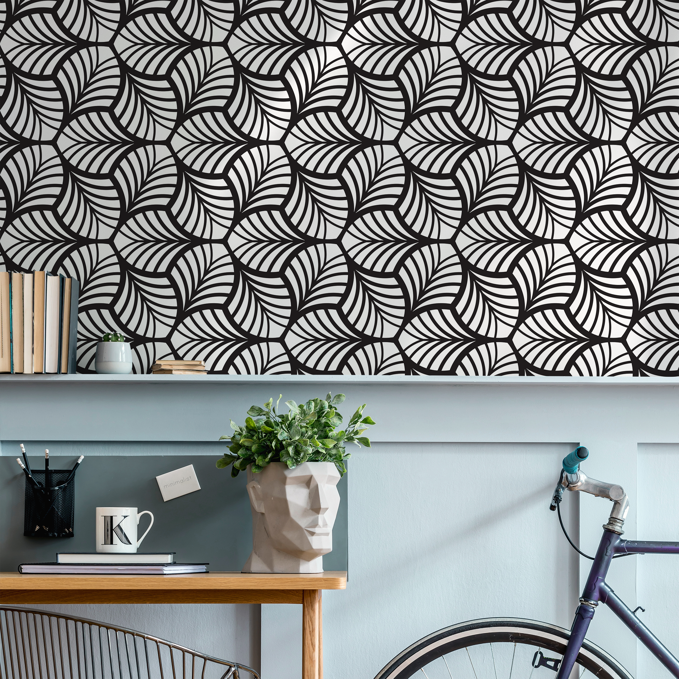 Art Deco Wallpaper With A Fan-like Leaf Motif In Black And White - B666