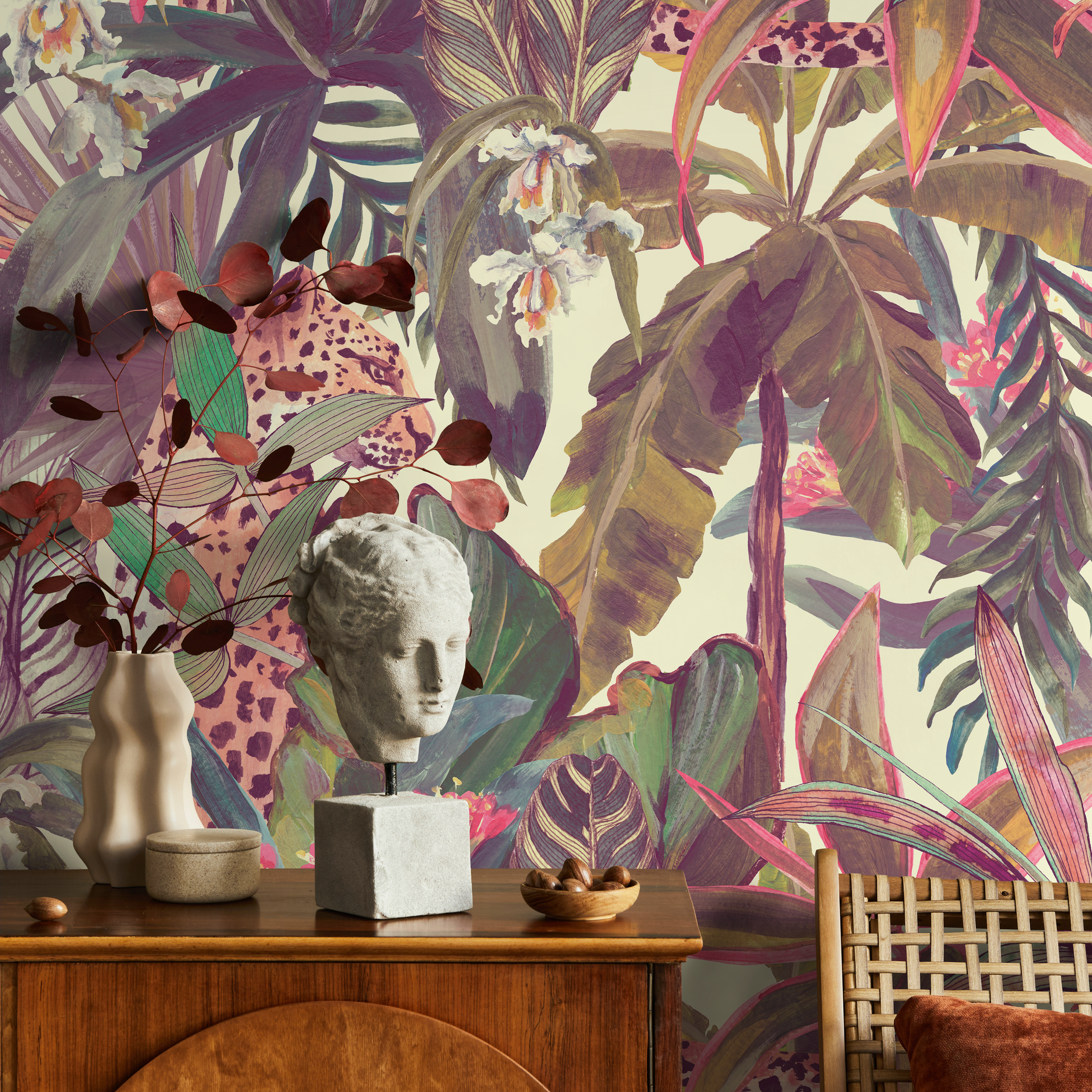 Jungle Wallpaper With A Painterly Leopard In Purple, Pink, And Green - B746