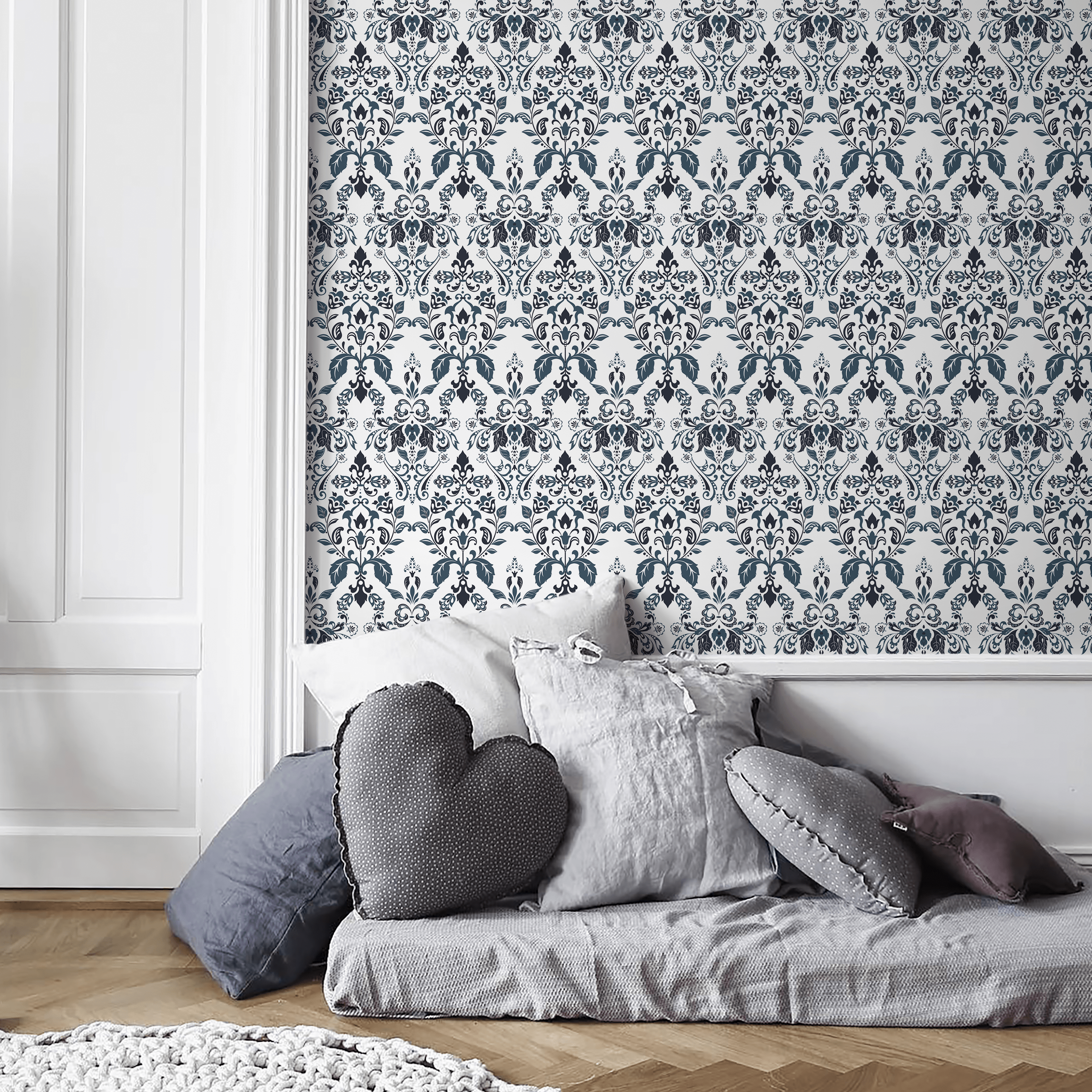 Damask Wallpaper With An Intricate Floral Motif In Navy Blue And Blue - B813