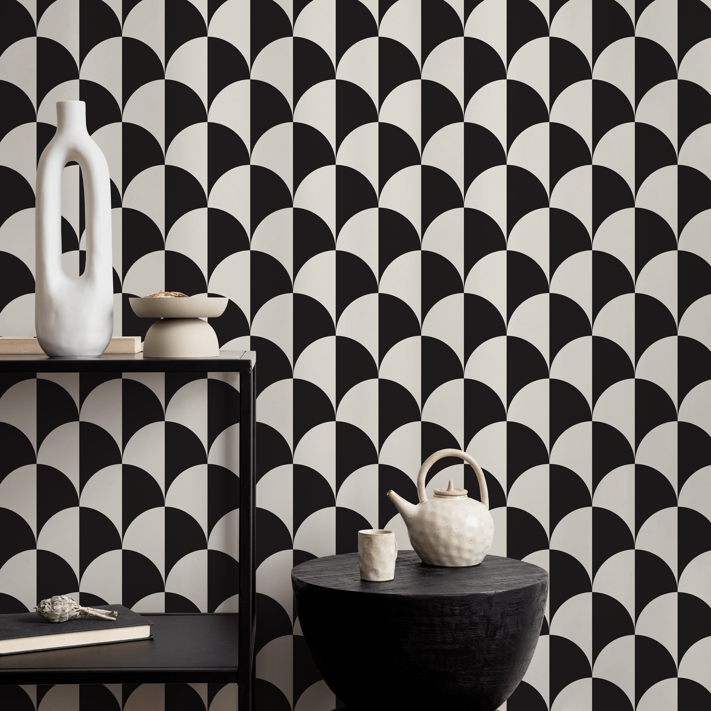 Geometric Wallpaper With A Repeating Half-moon Motif In Black And Cream - B830