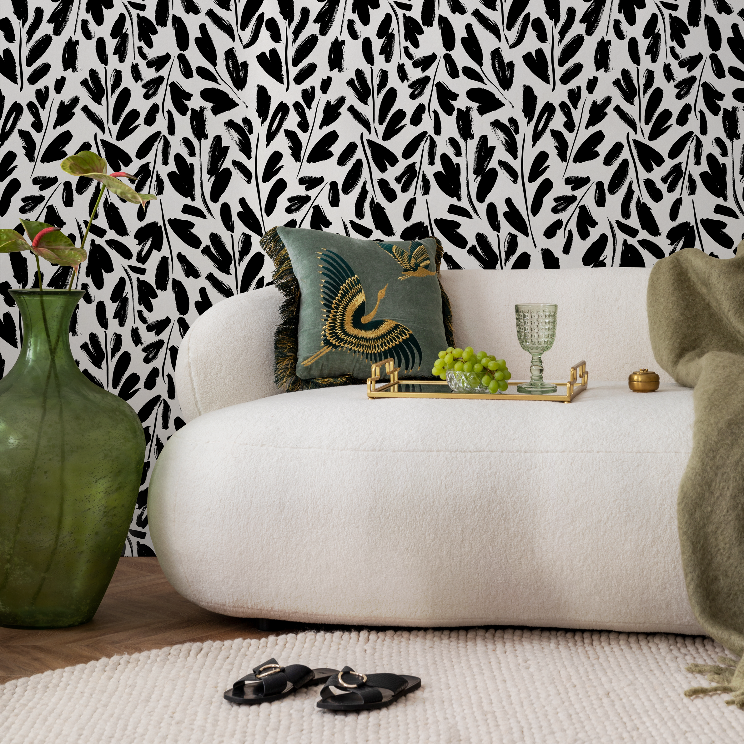 Abstract Wallpaper With Painted Leafy Brushstrokes In Black And White - B910