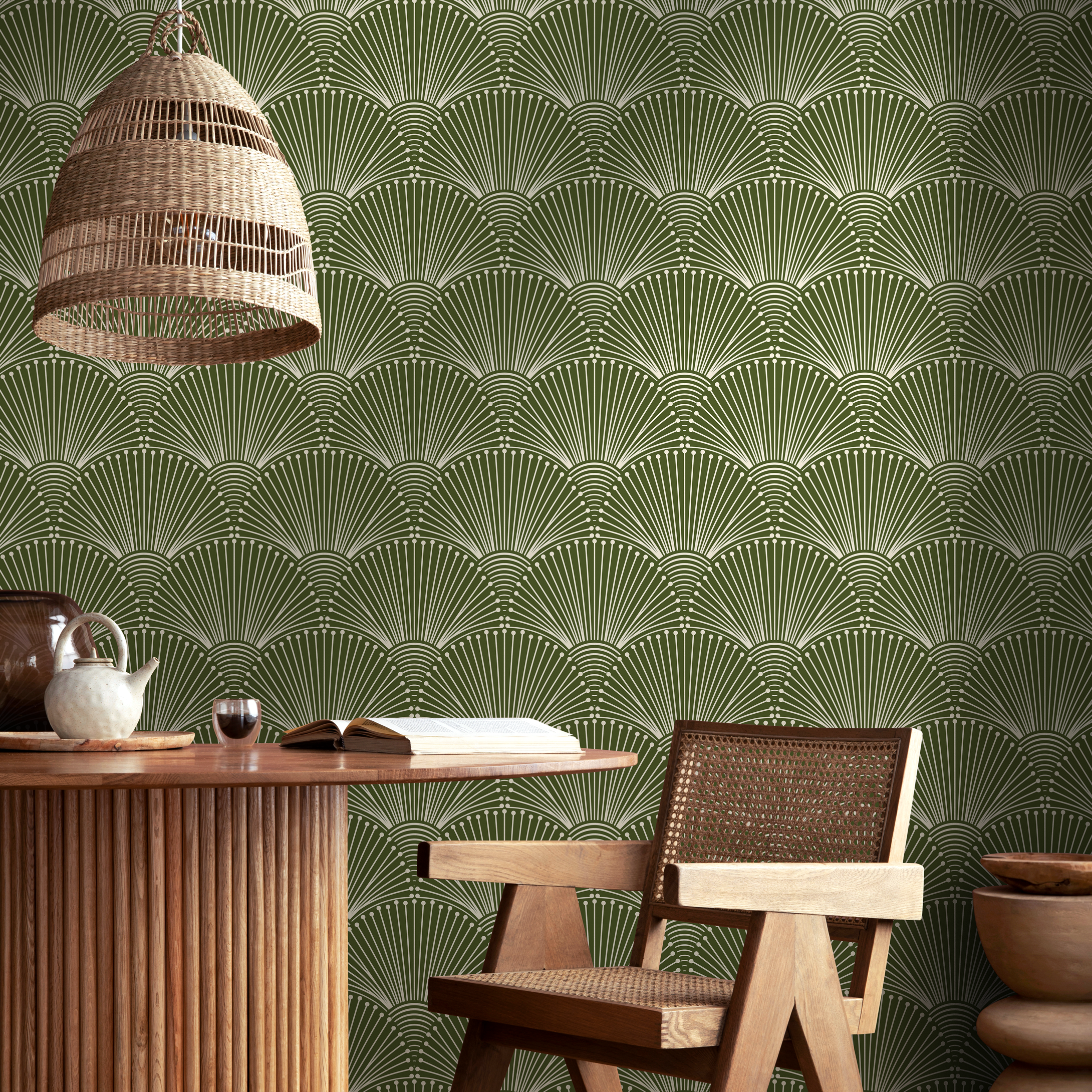 Art Deco Wallpaper With A Scalloped Fan Motif In Green And Cream - B936