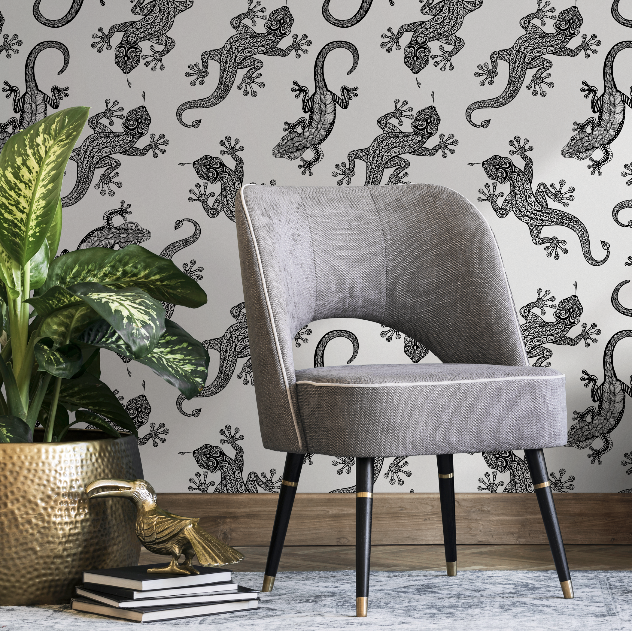 Animal Wallpaper With A Stylized Gecko Motif In Black And White - B941