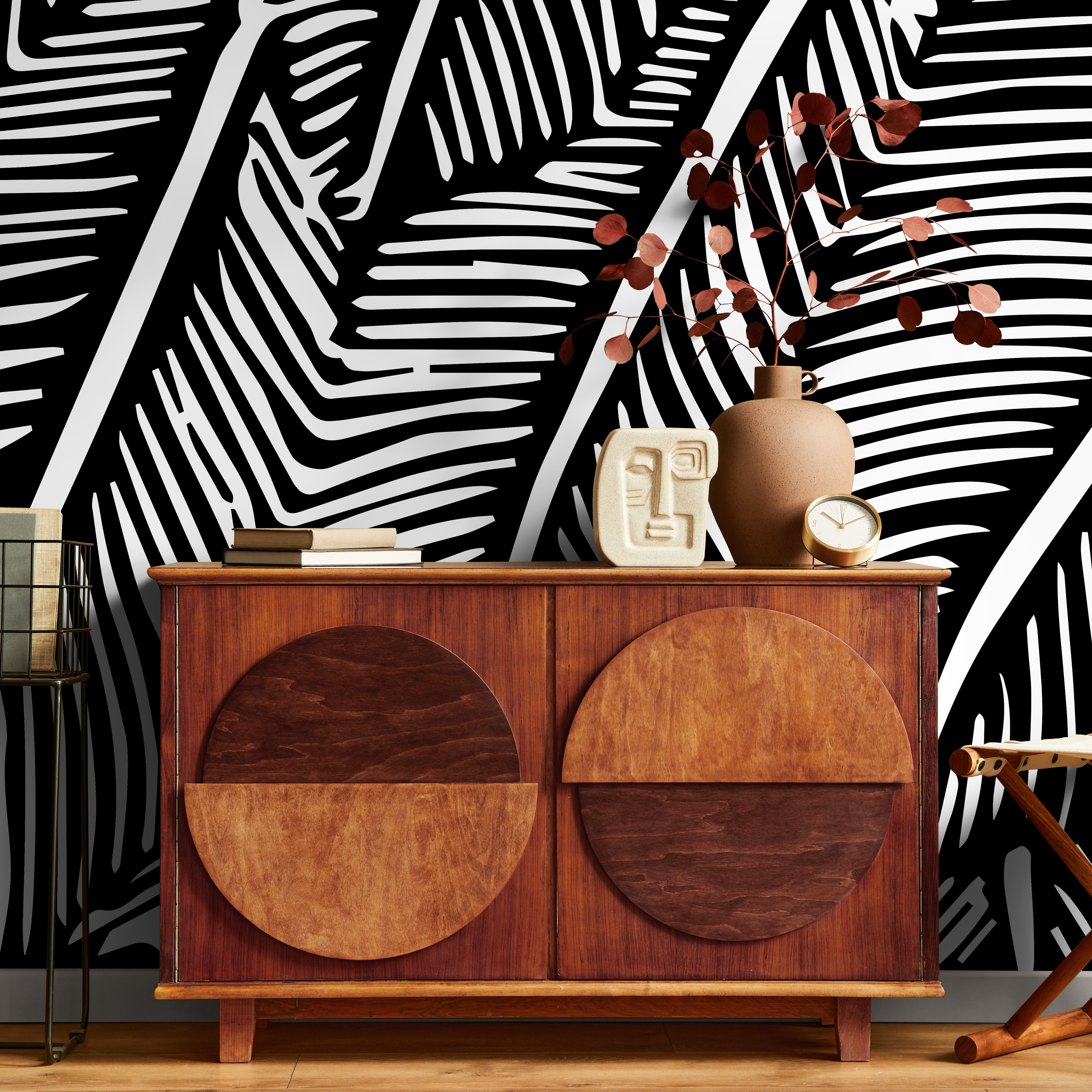 Botanical Wallpaper With Stylized Palm Leaves In Black And White - B966