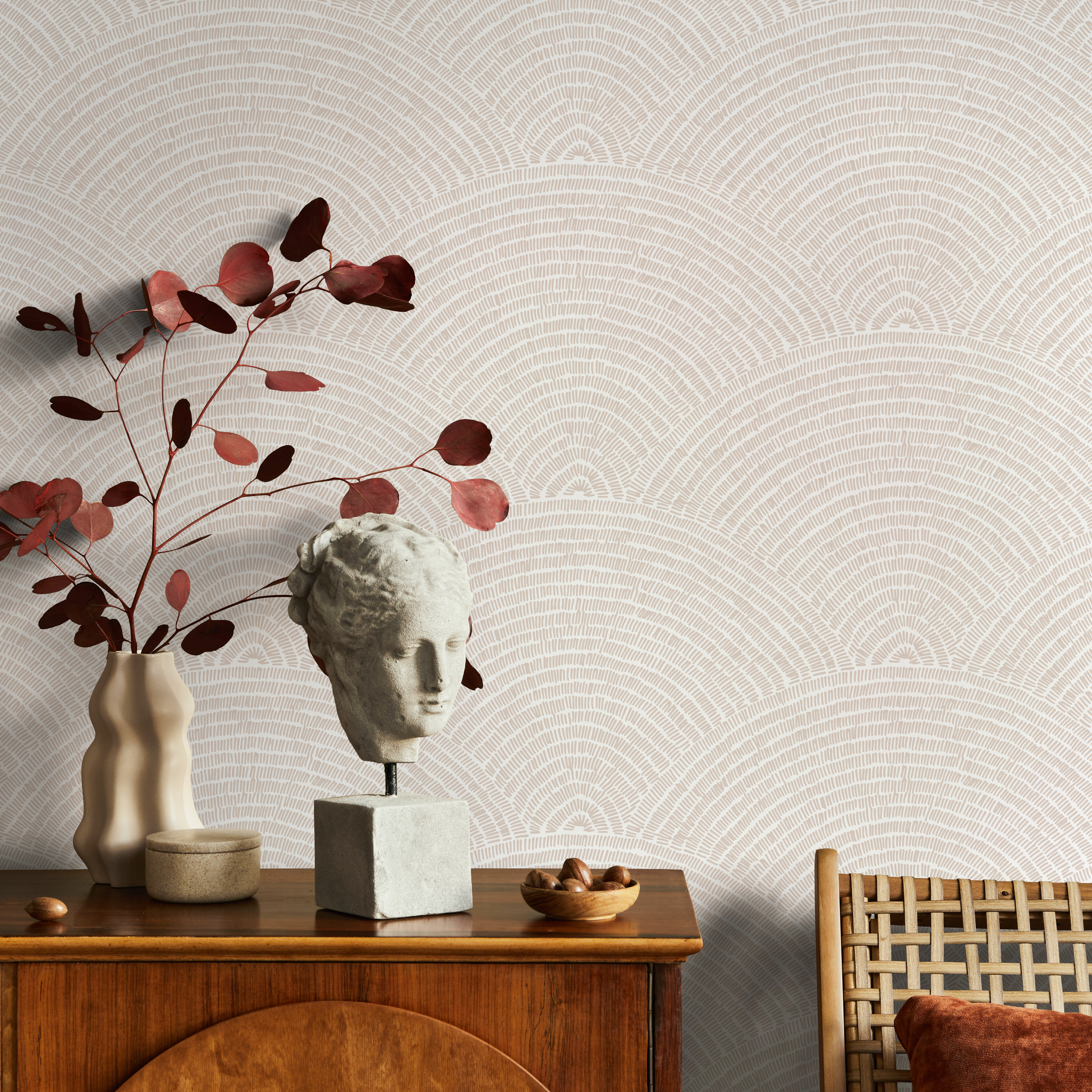 Geometric Wallpaper With A Scalloped Arch Motif In Beige And White - B971