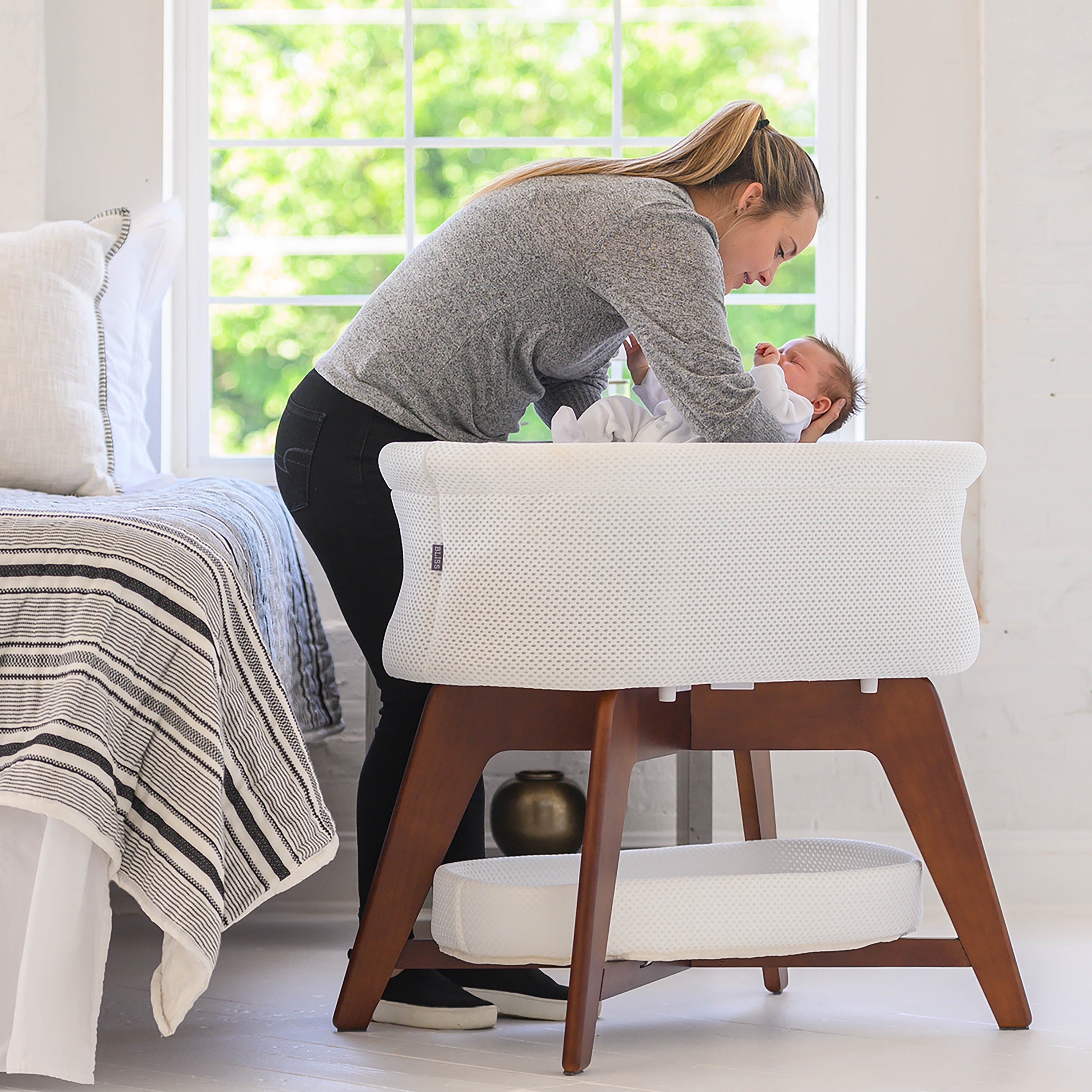 Copy Of Evi Smart Bassinet