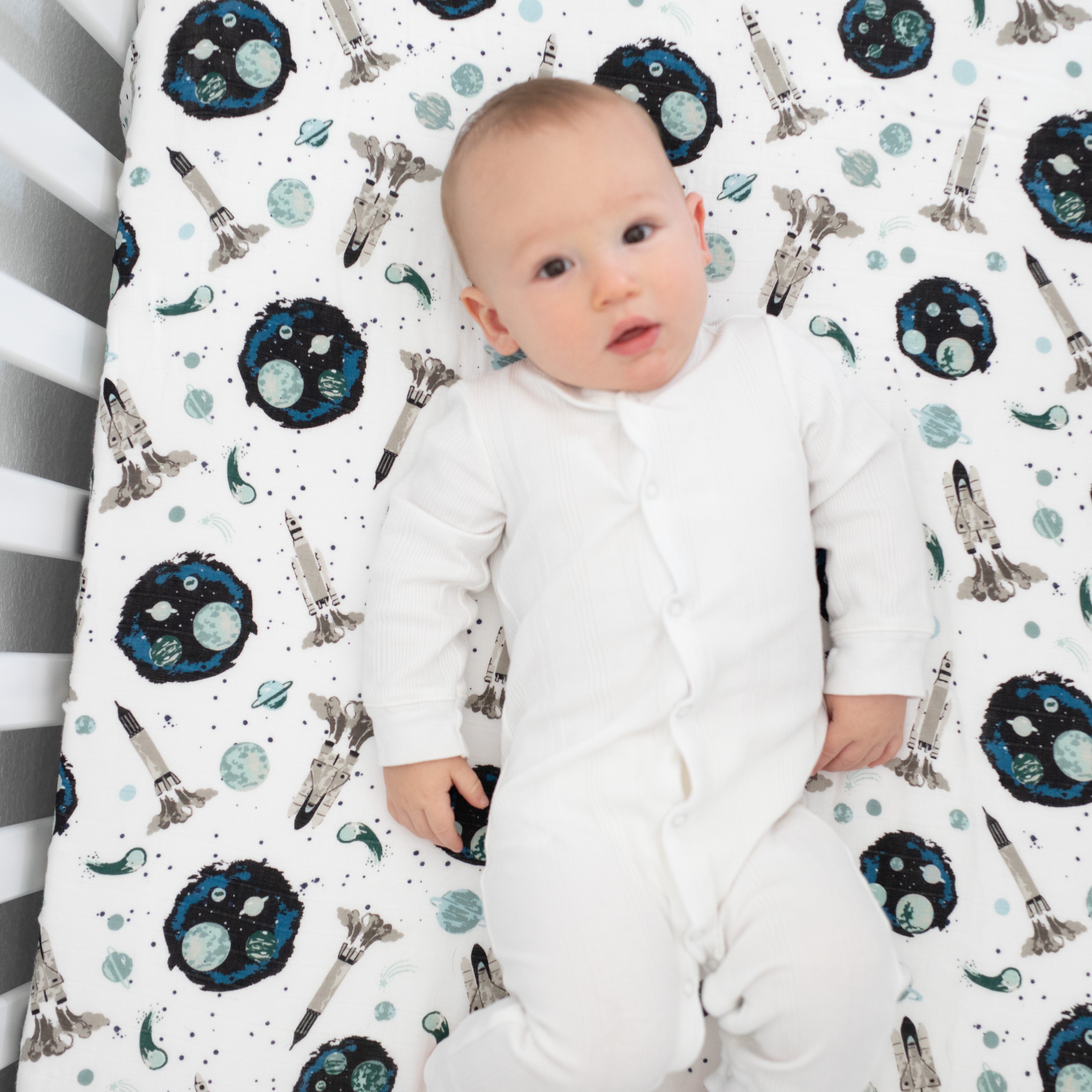 Space Oh So Soft Muslin Crib Sheet