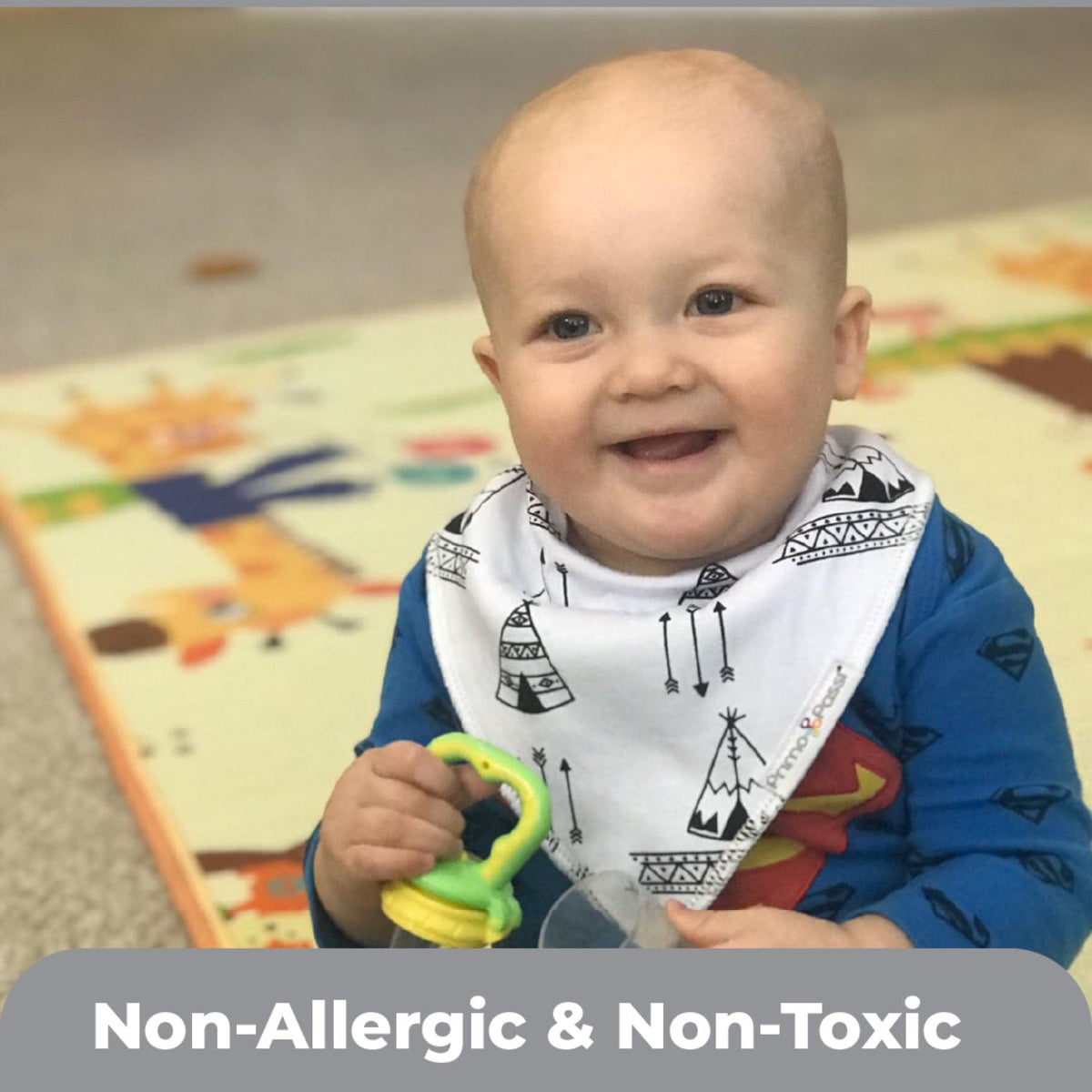 Bandana Bib, White Arrows