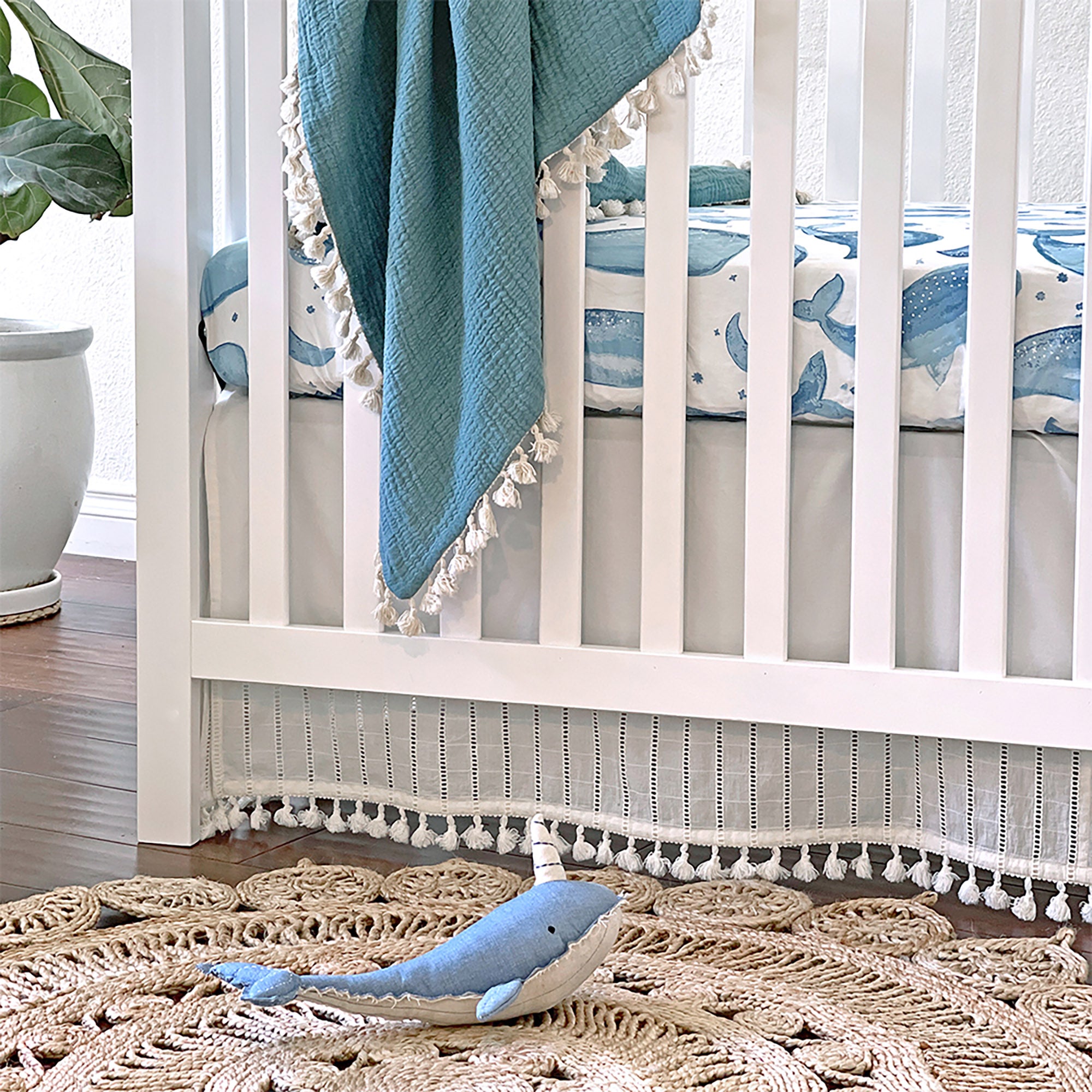 Caspian Crib Fitted Sheet – Whale