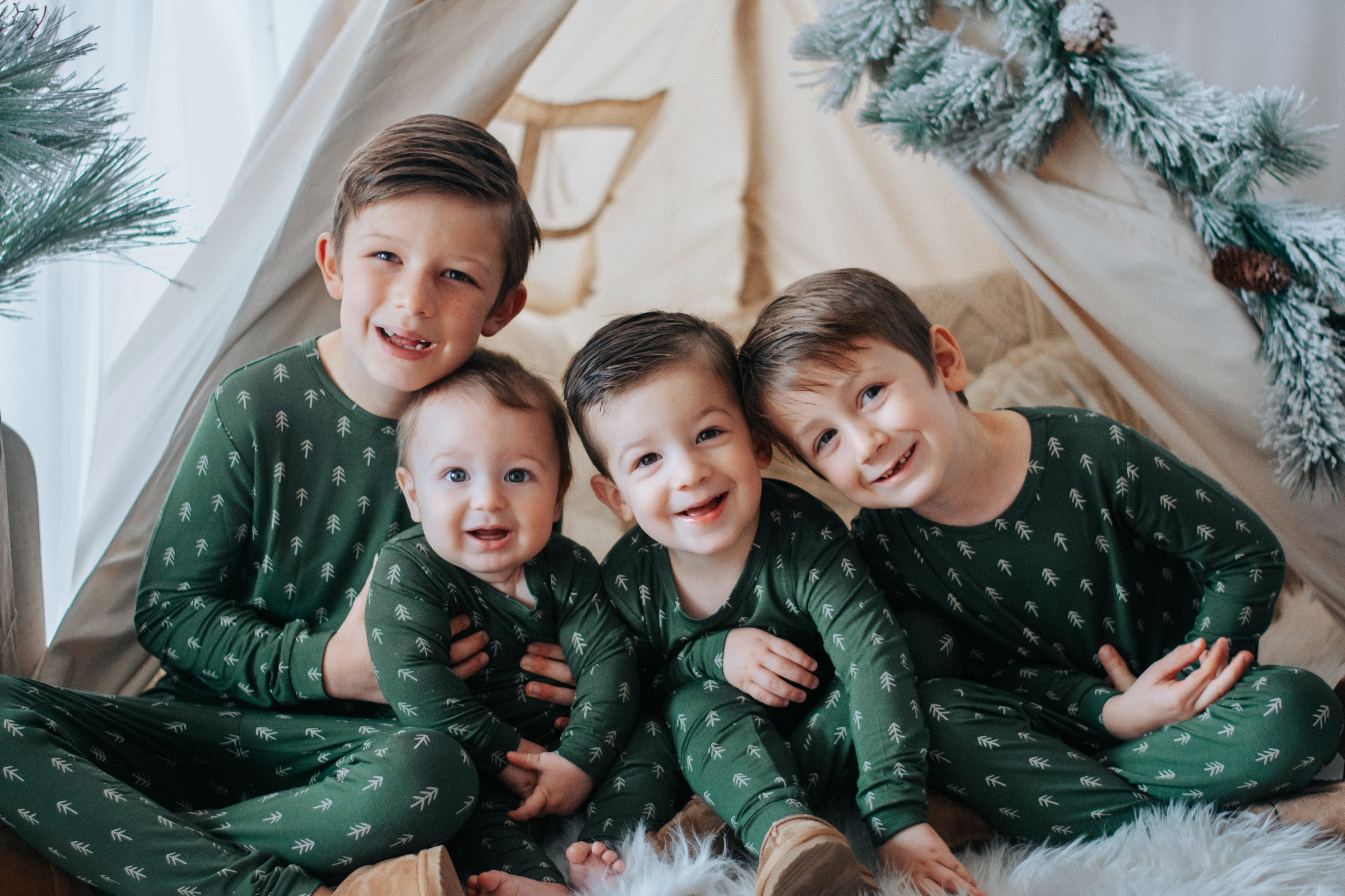Evergreen Dreams 2pc Bamboo Pajamas *sizes 0/3 Through 6/12 Months Left