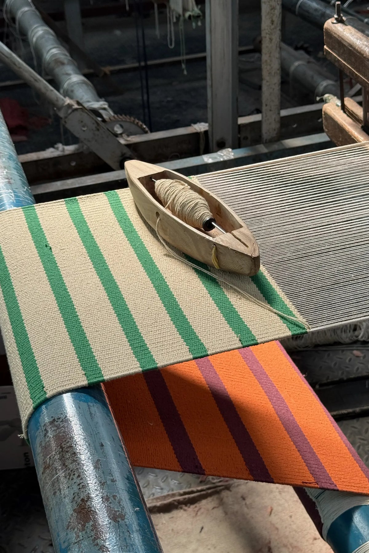 BASKET TALL TERRACOTA