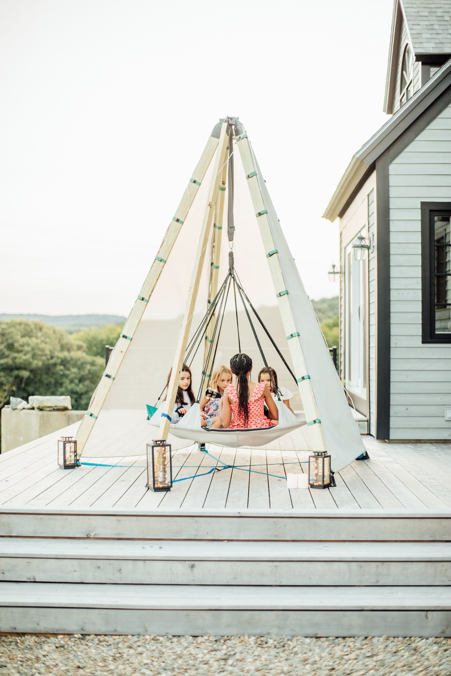 Hover Platform Swing