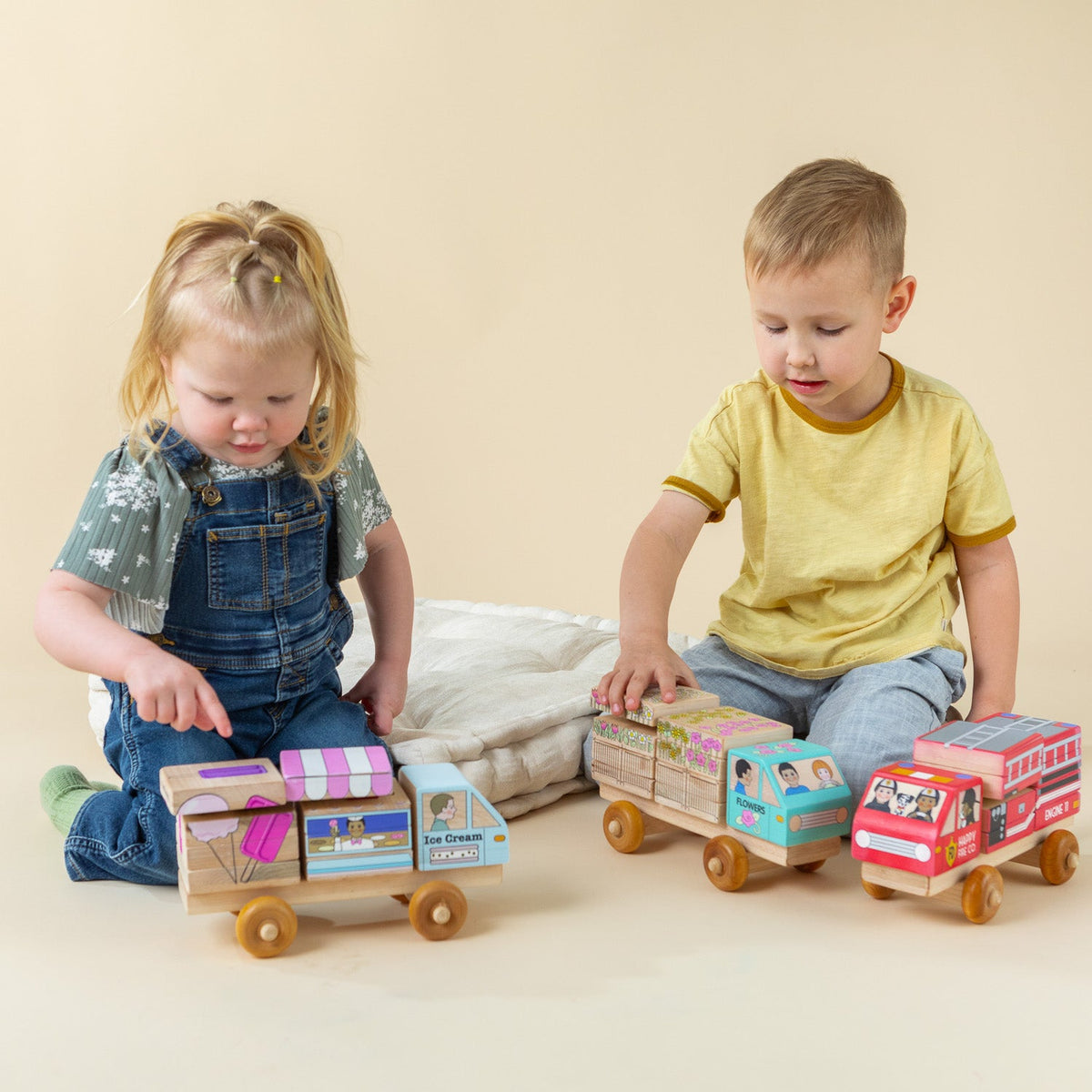Stackable Puzzle - Fire Truck | Made In The Canada | Printed With Non-toxic Ink In The Usa 🇺🇸
