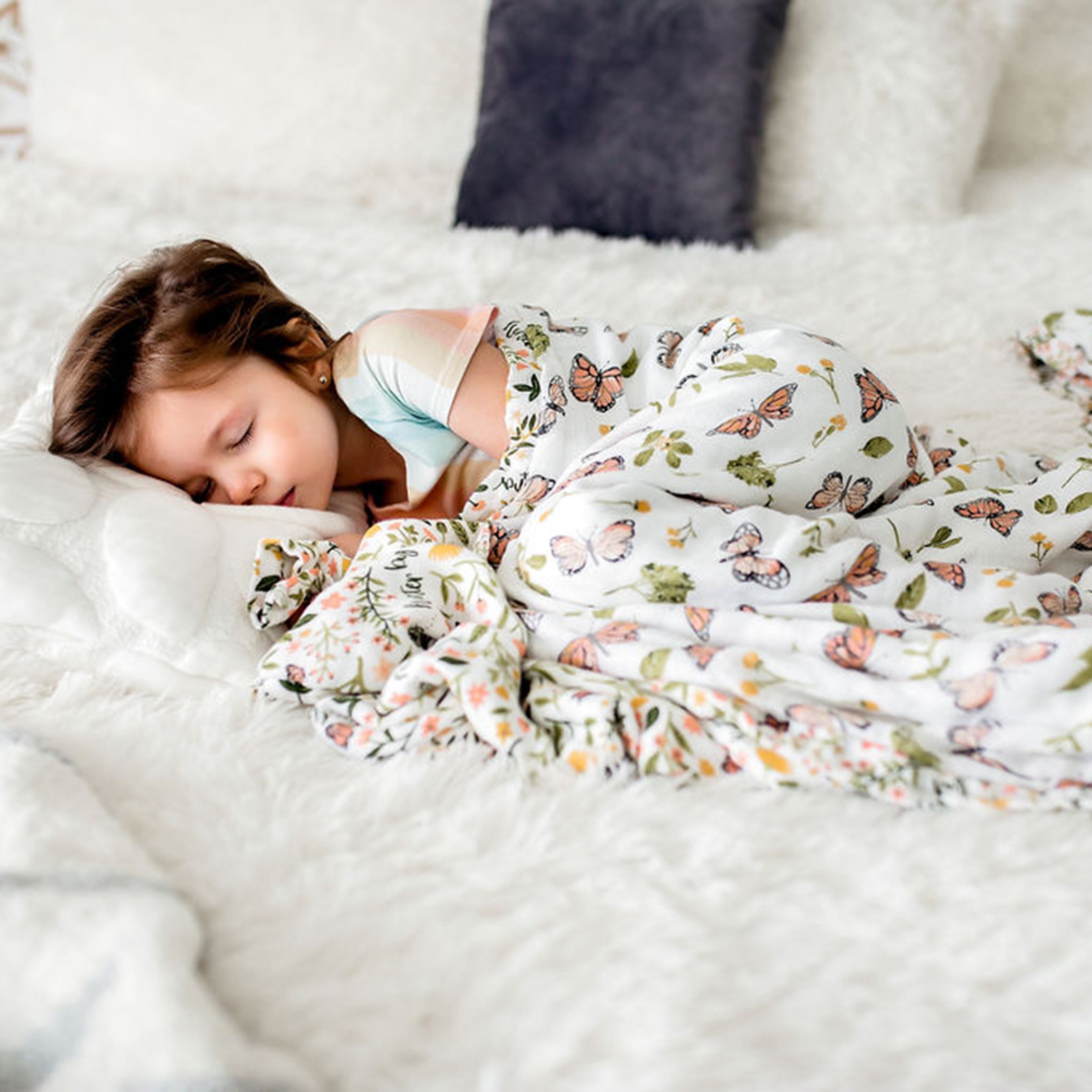 Butterfly + Flutterby Oh So Soft Snuggle Blanket