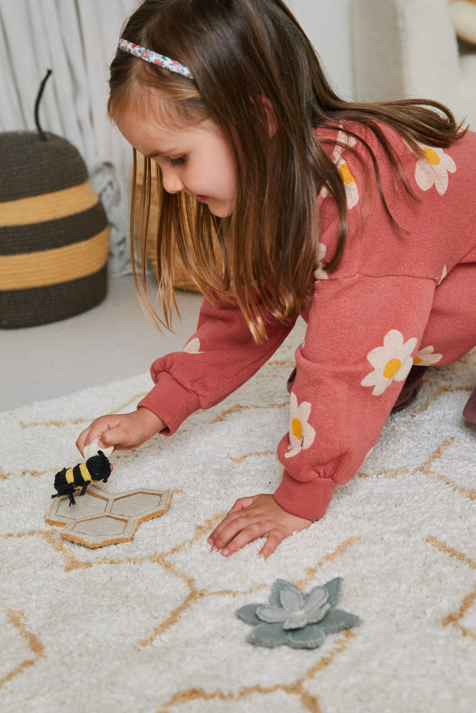 WASHABLE PLAY RUG POLLINATION  - Planet Bee