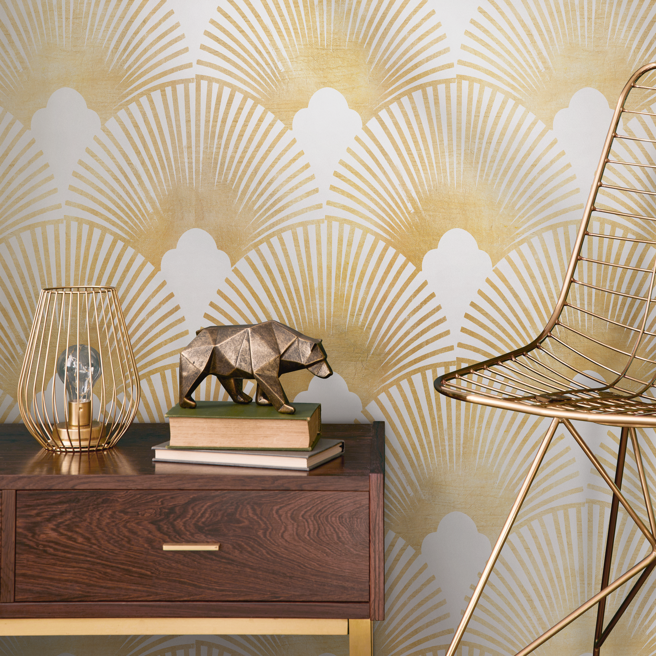 Art Deco Wallpaper With A Scalloped Fan Motif In Gold - C007