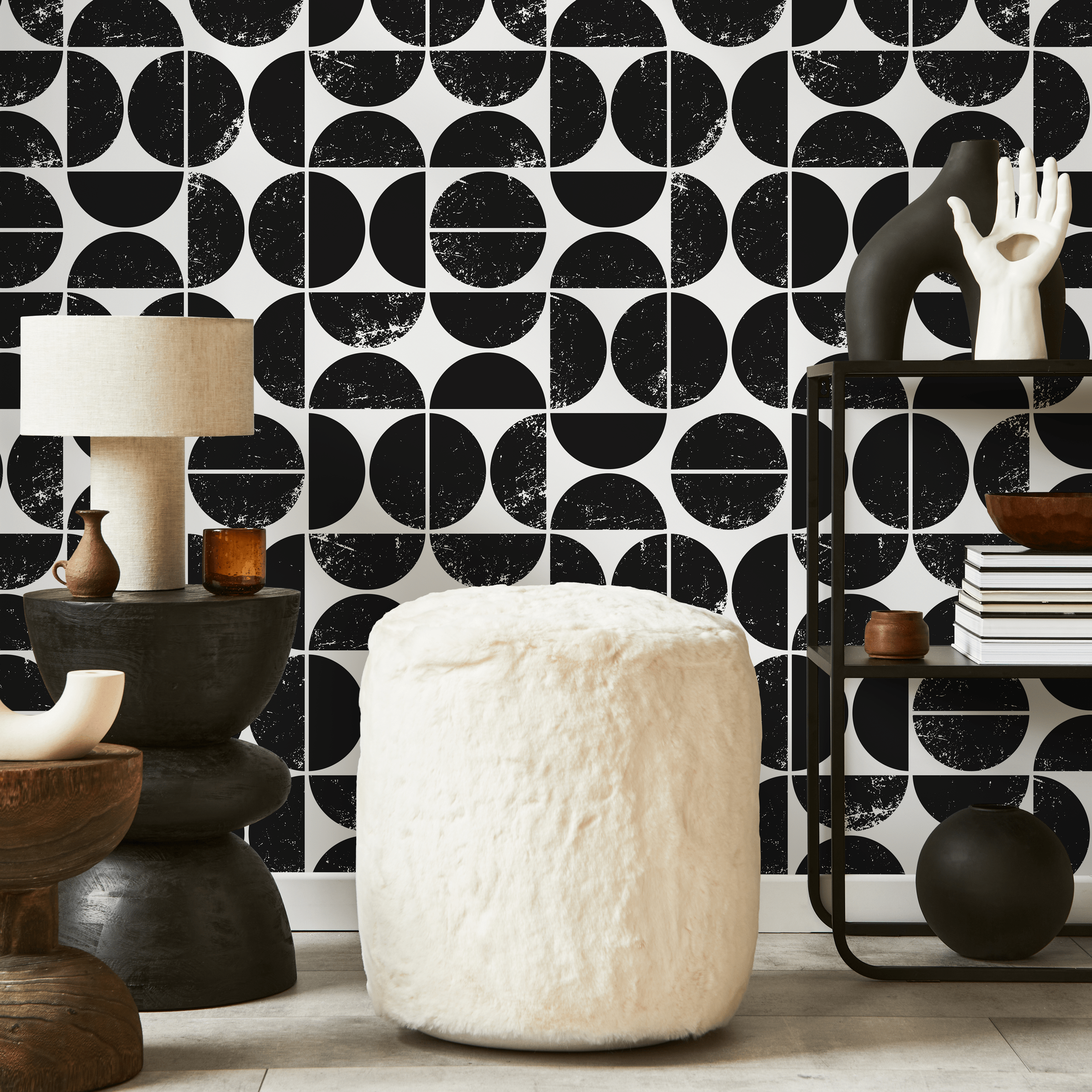 Geometric Wallpaper With A Distressed Semi-circle Motif In Black And White - C029