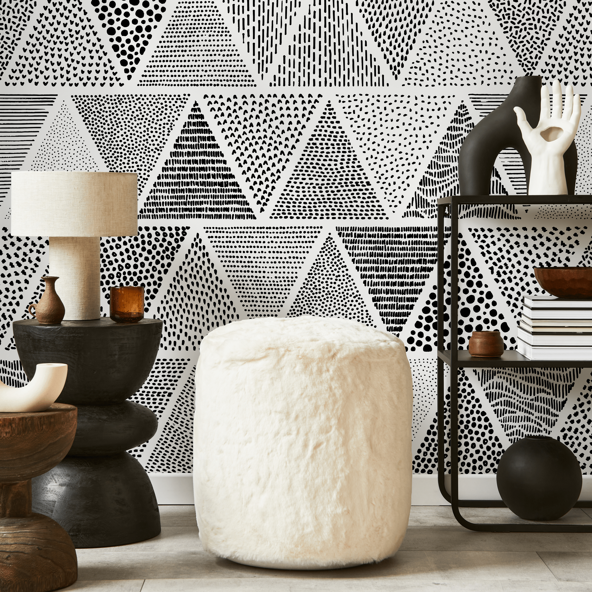 Geometric Wallpaper With Hand-drawn Triangle Motifs In Black And White - C053