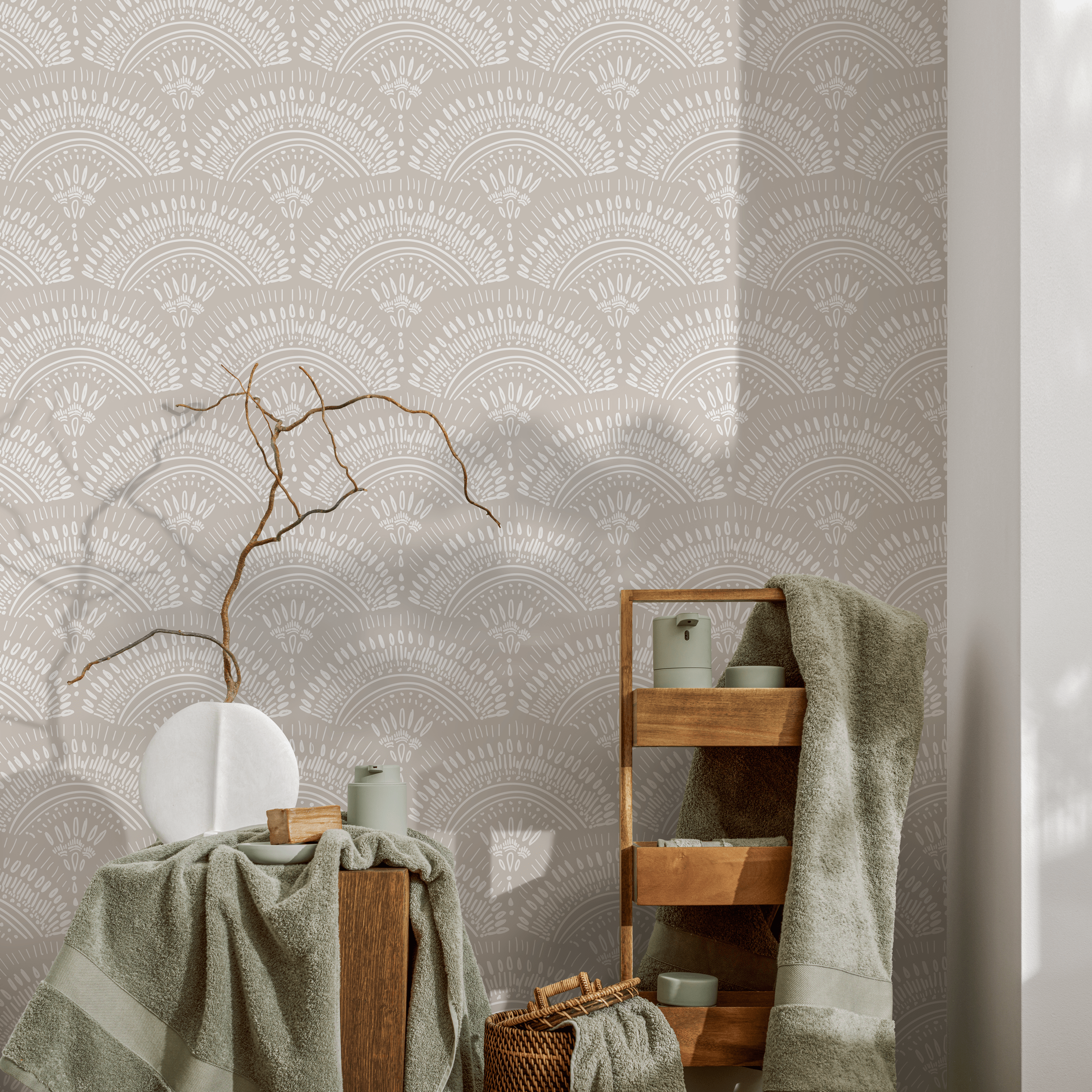 Art Deco Wallpaper With A Scalloped Fan Motif In Taupe And Cream - C065