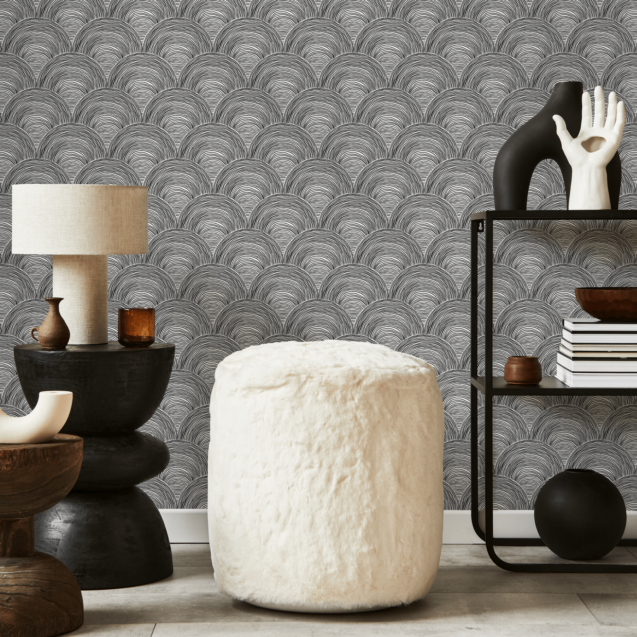 Art Deco Wallpaper With A Hand-drawn Scallop Motif In Black And White - C170