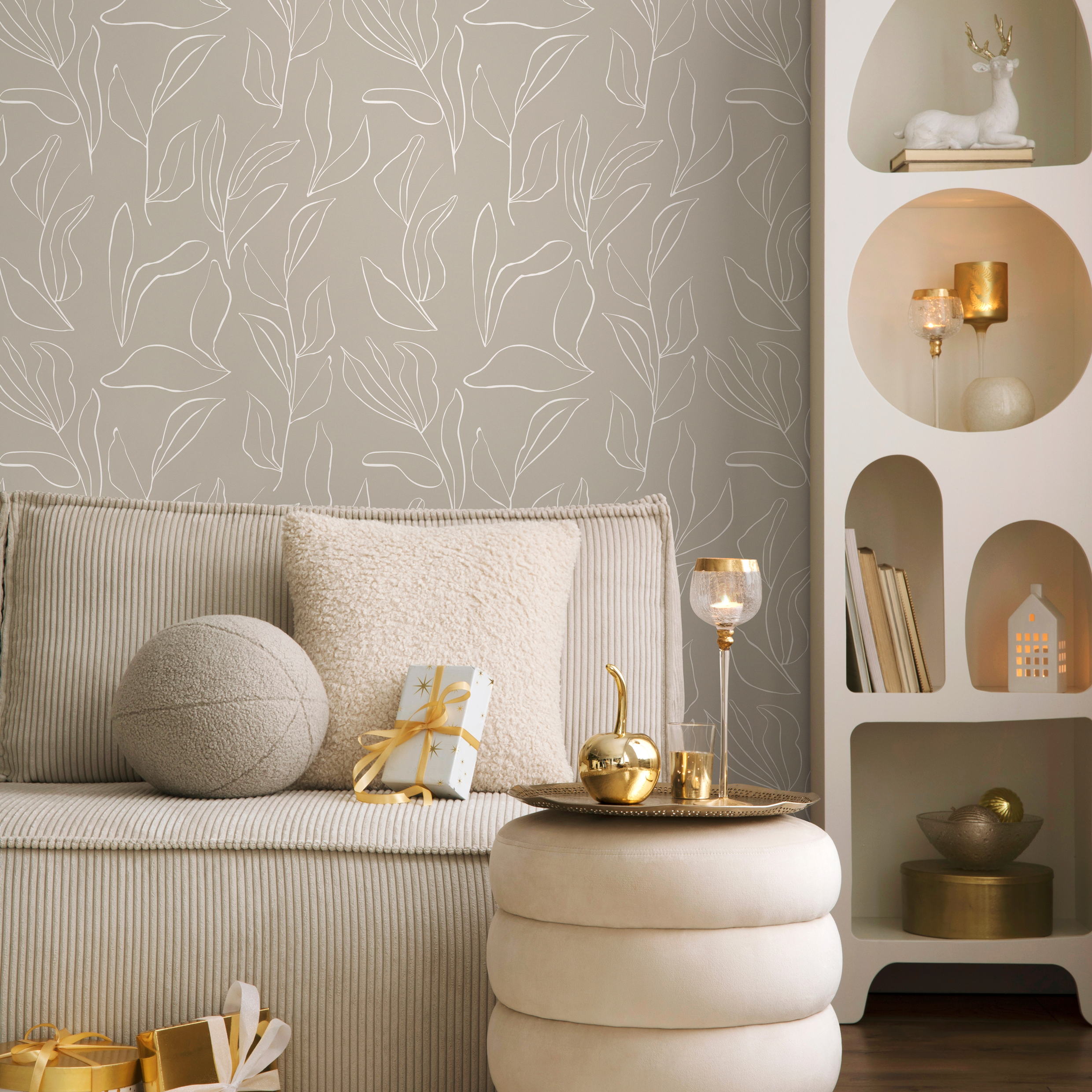 Botanical Wallpaper Featuring Stylized Leaf Outlines In Beige And White - C173