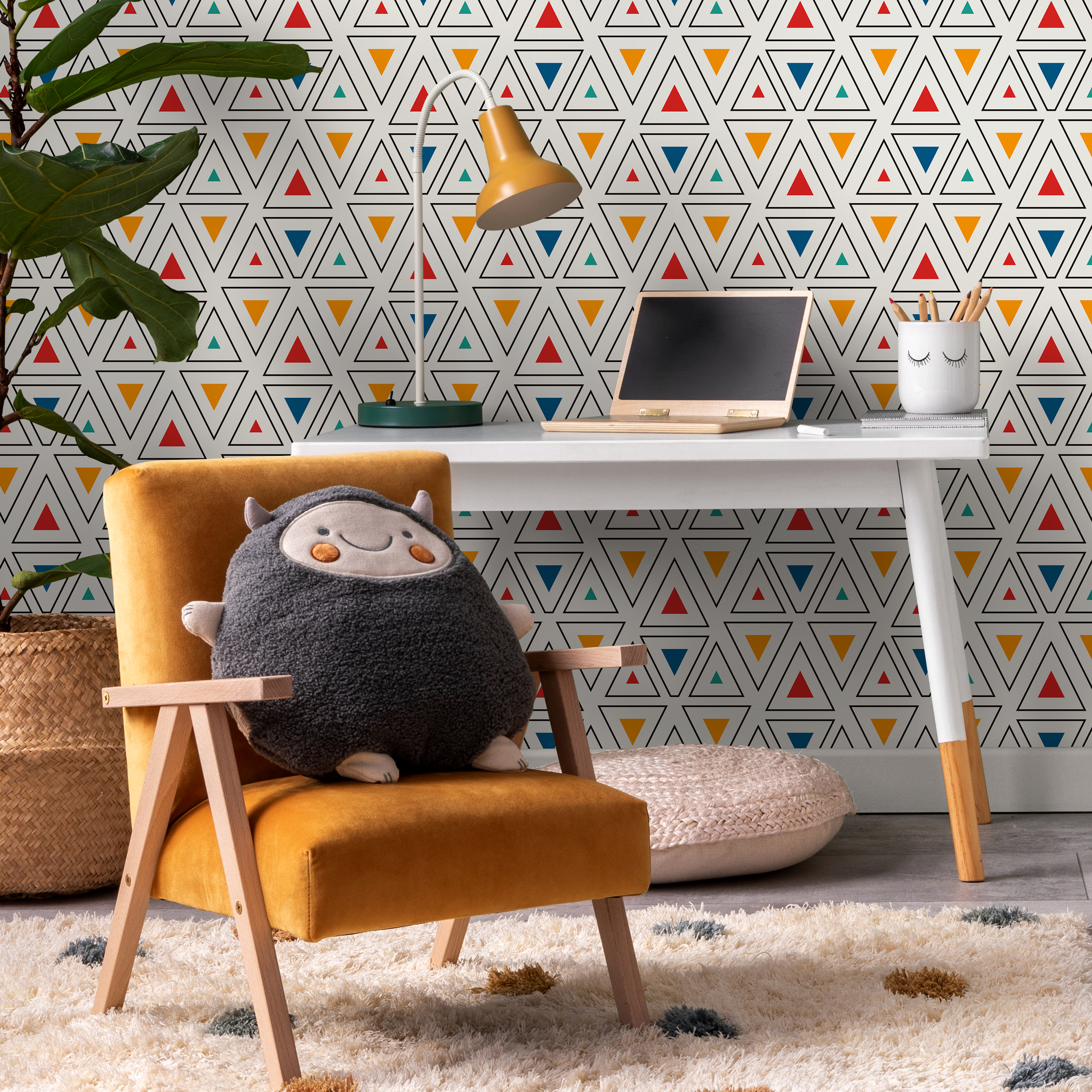 Geometric Wallpaper With A Pattern Of Colorful Triangles In Red, Orange, And Blue - C177