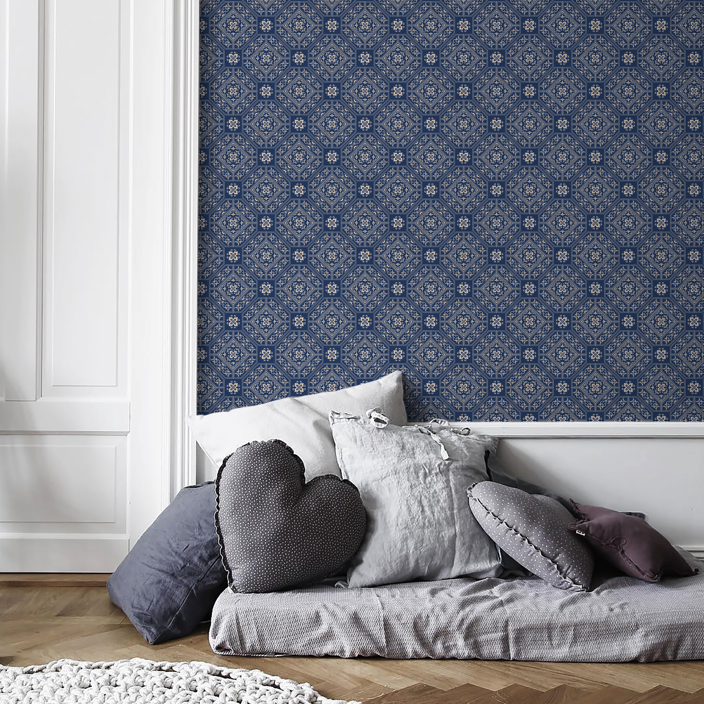 Geometric Wallpaper With An Intricate Tile Motif In Navy Blue And Beige - C188