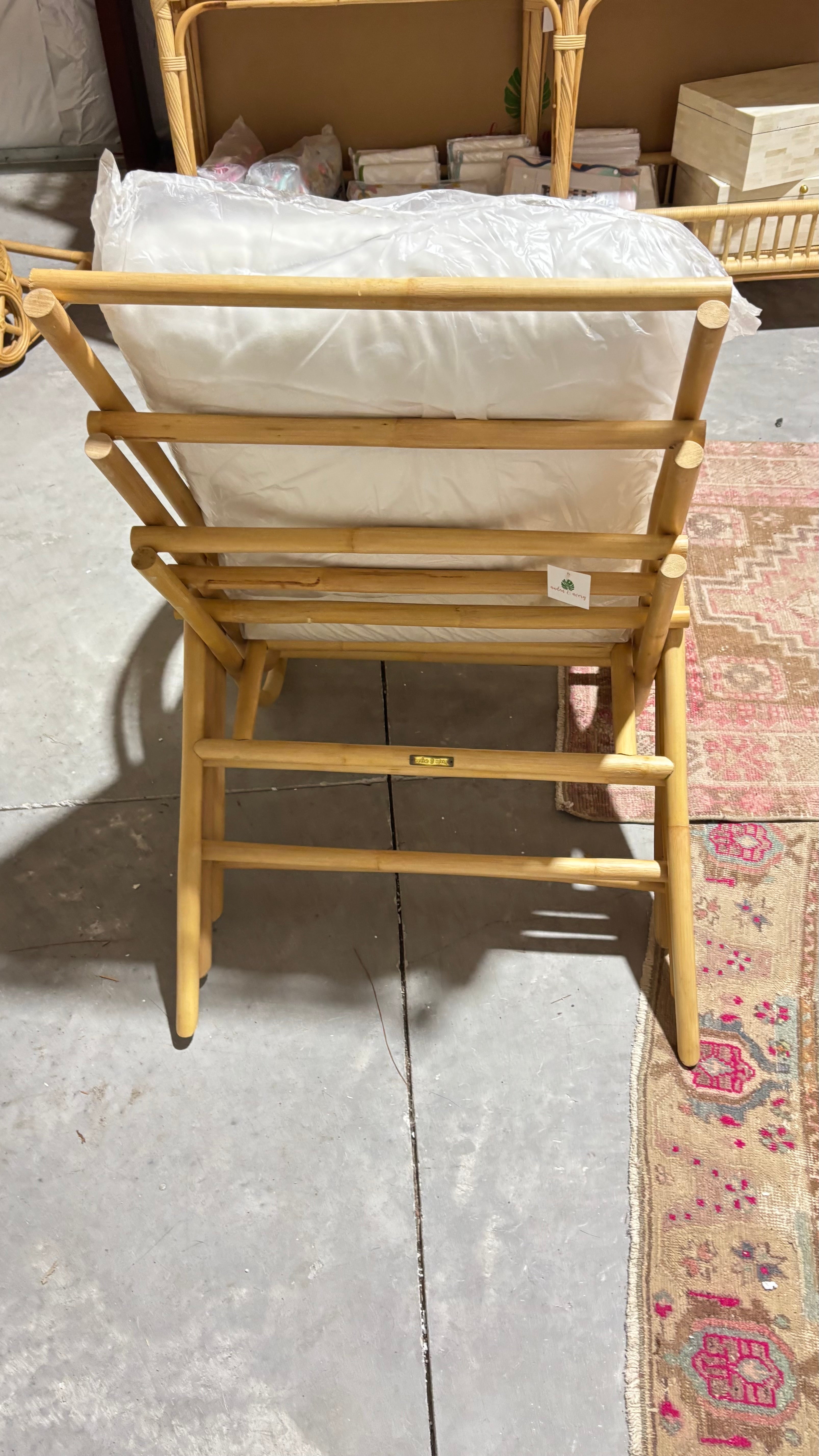 Curves Chair