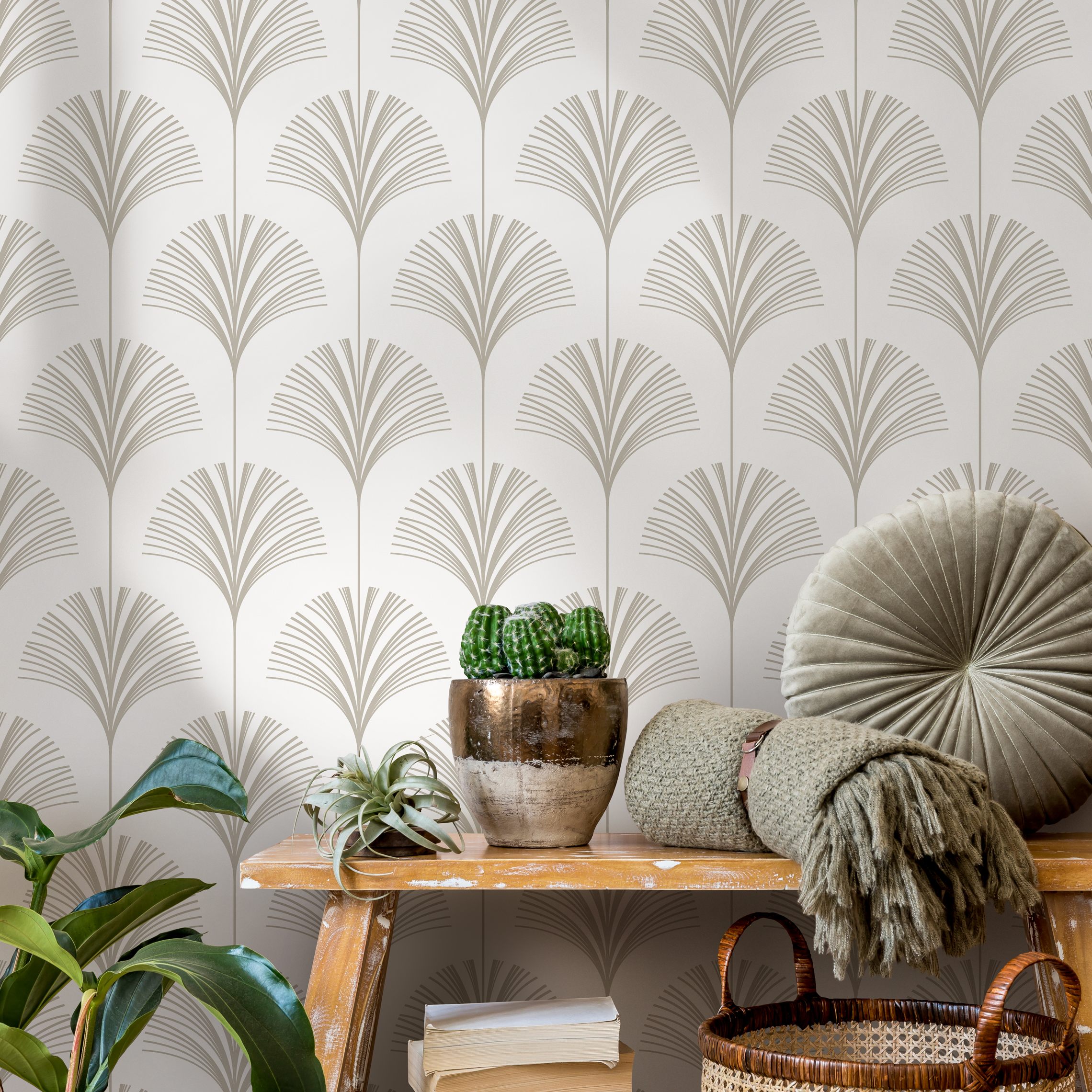 Art Deco Wallpaper With An Elegant Fan Motif In Gray - C218