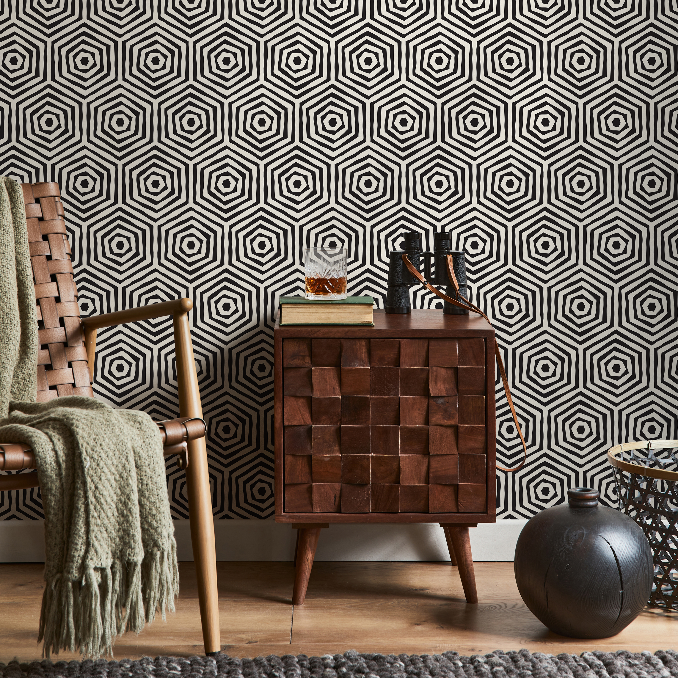 Geometric Wallpaper With Concentric Hexagons In Black And White - C312