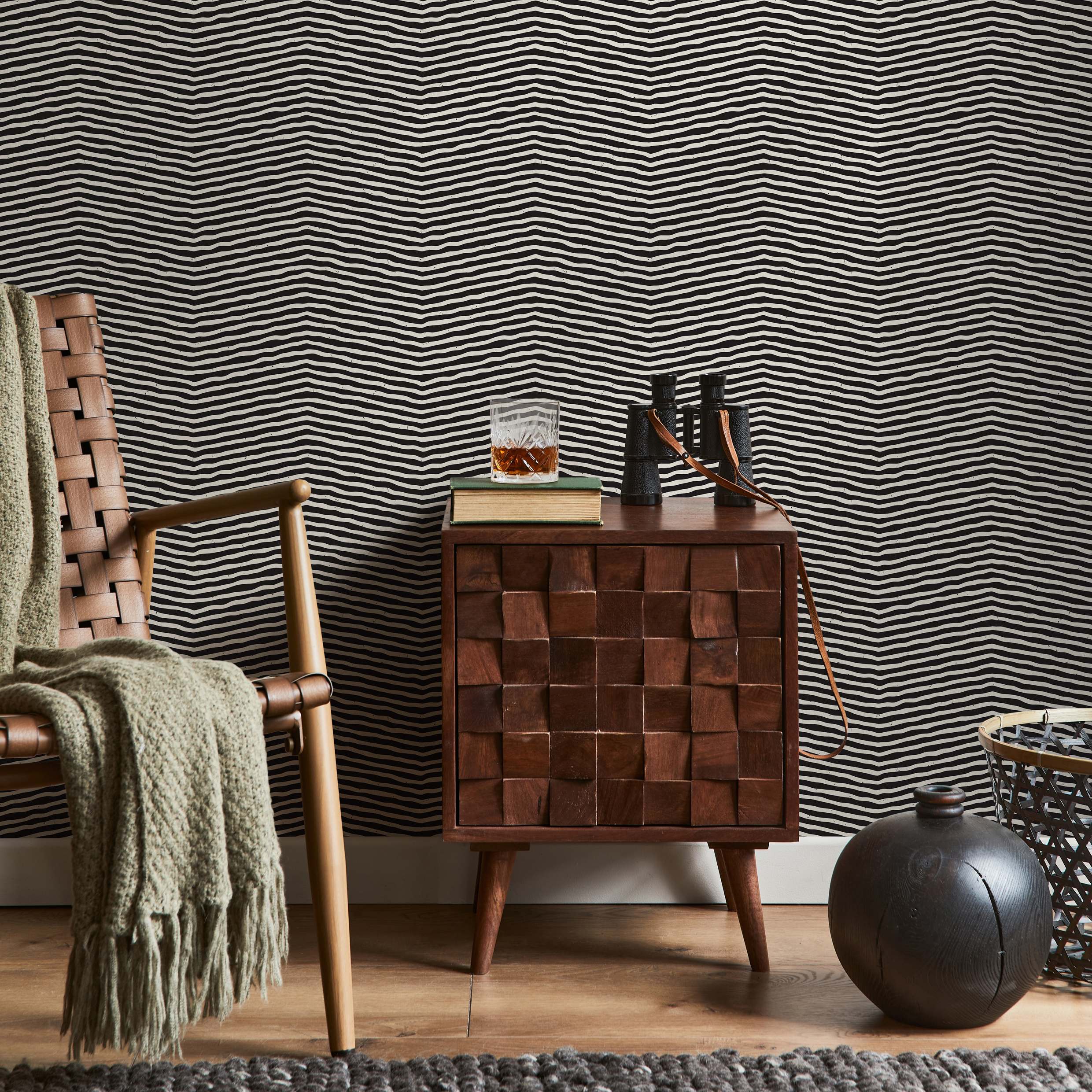 Abstract Wallpaper With A Hand-drawn Chevron Motif In Black And White - C317