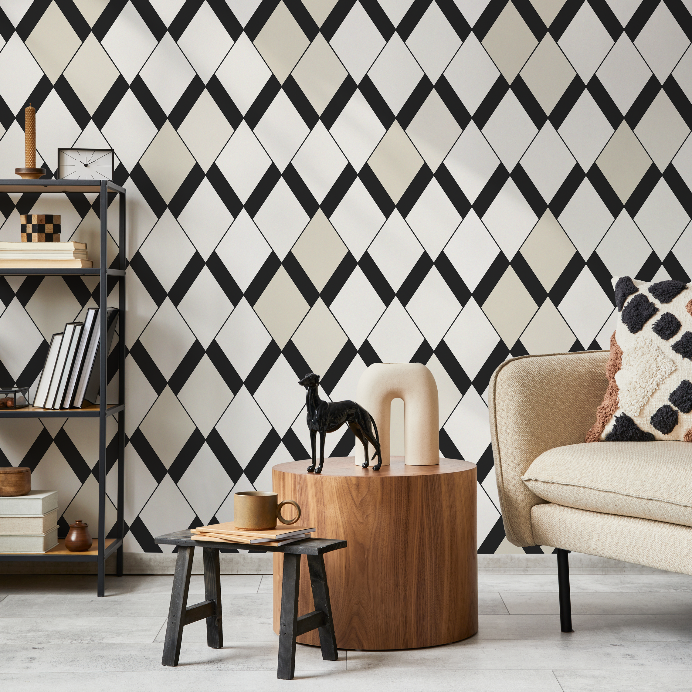 Geometric Wallpaper With A Modern Diamond Motif In Black, White, And Beige - C363