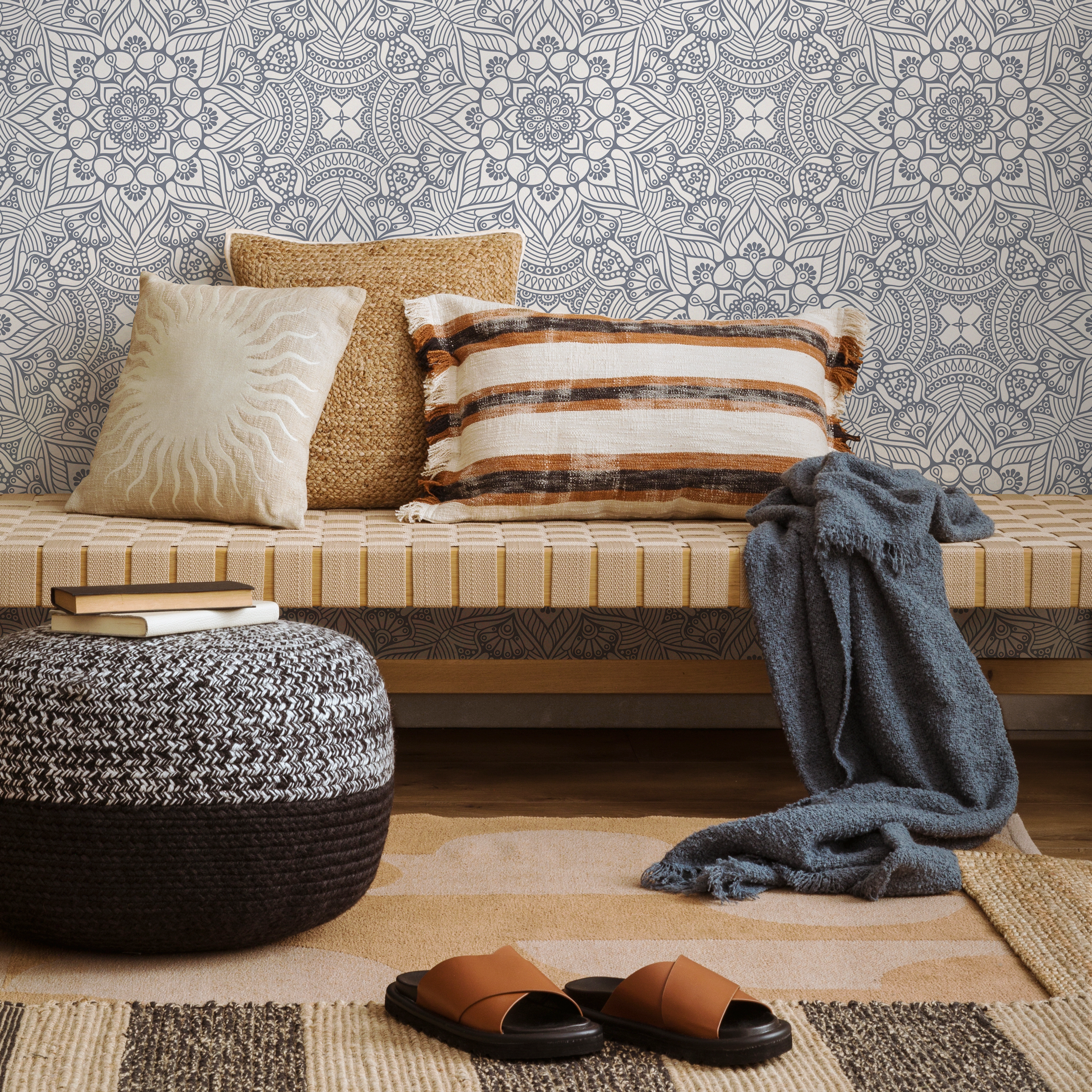 Mandala Wallpaper With An Intricate Arabian Mosaic In Blue - C369