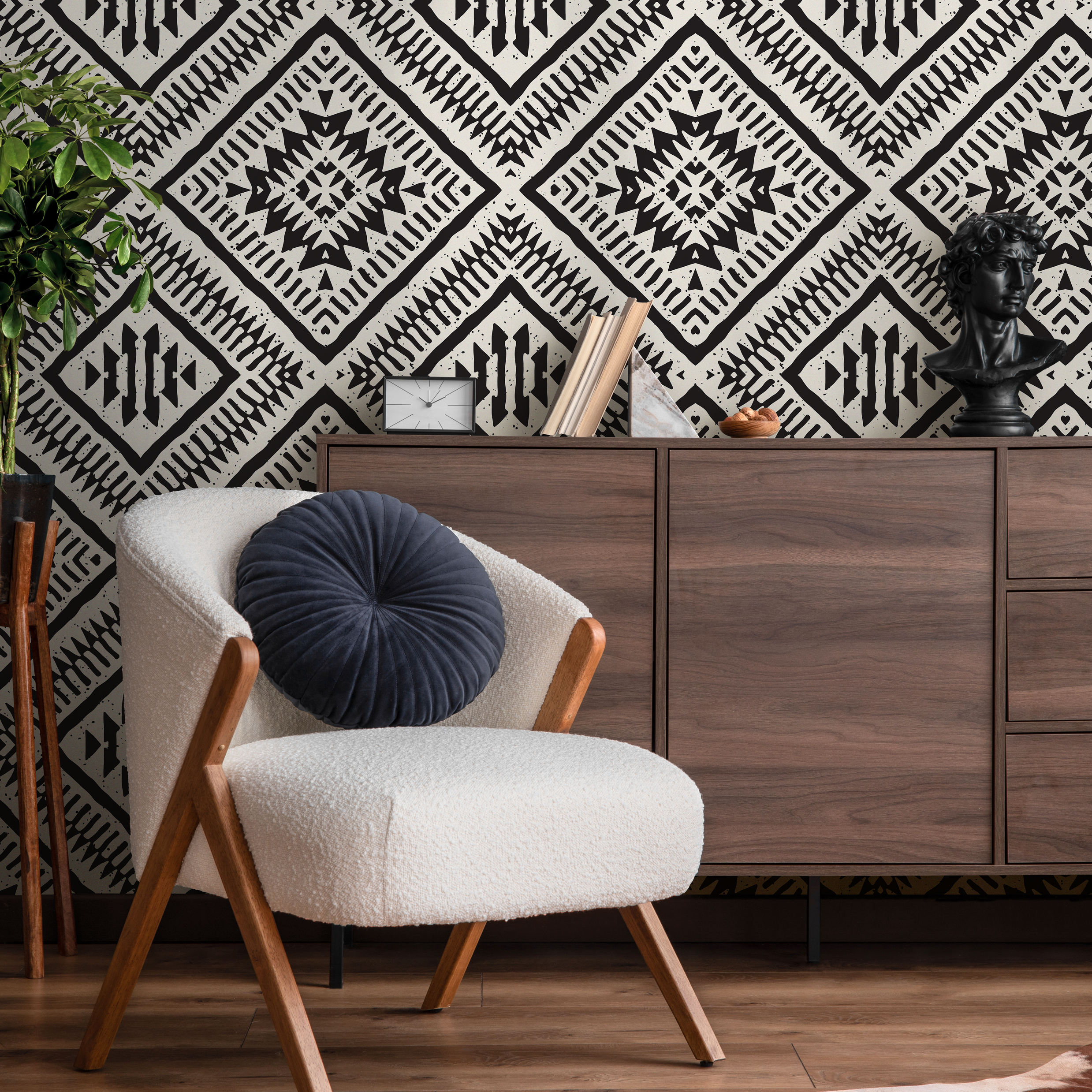 African Wallpaper With A Bold Tribal Diamond Motif In Black And White - C376