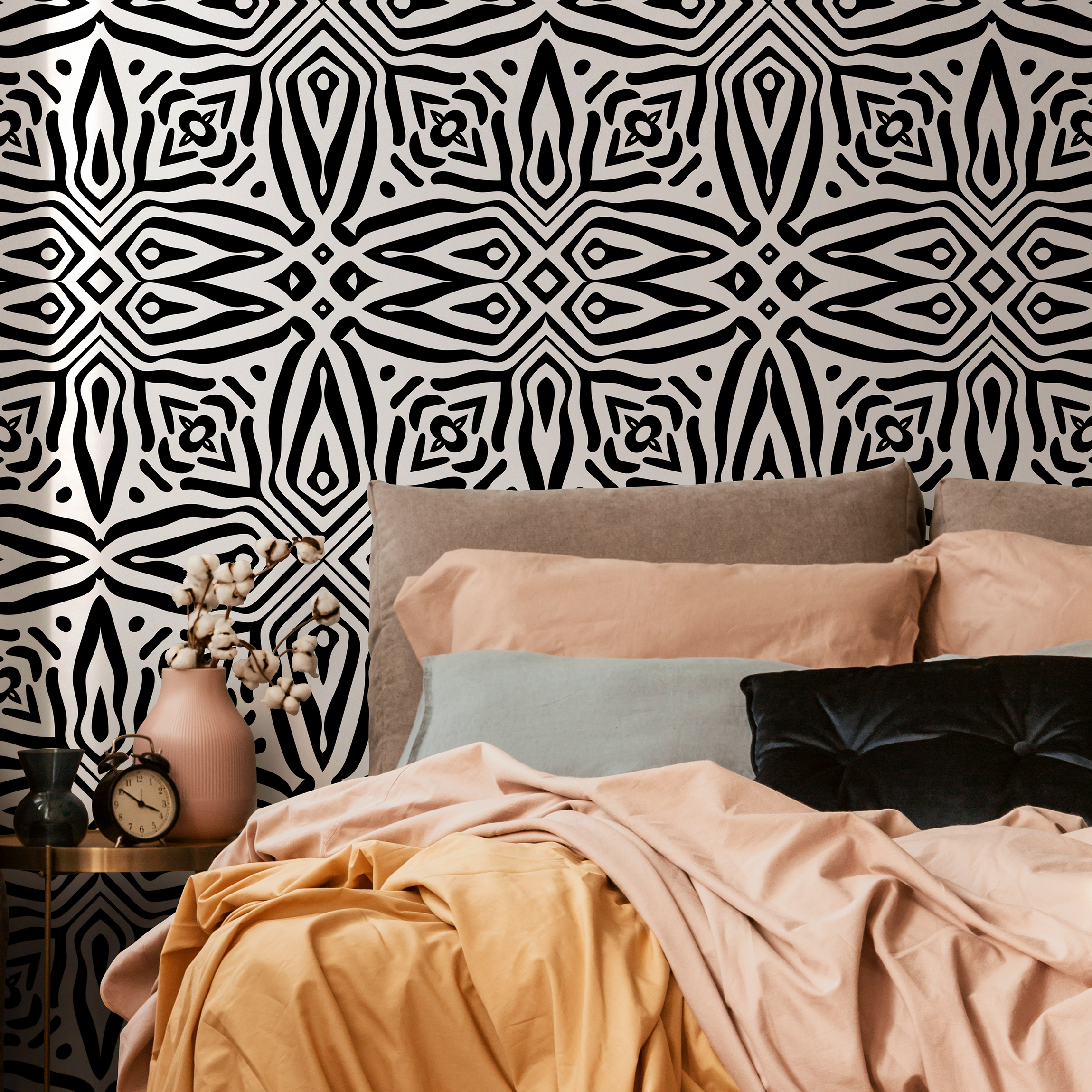 African Wallpaper With A Symmetrical Tribal Pattern In Black And White - C392