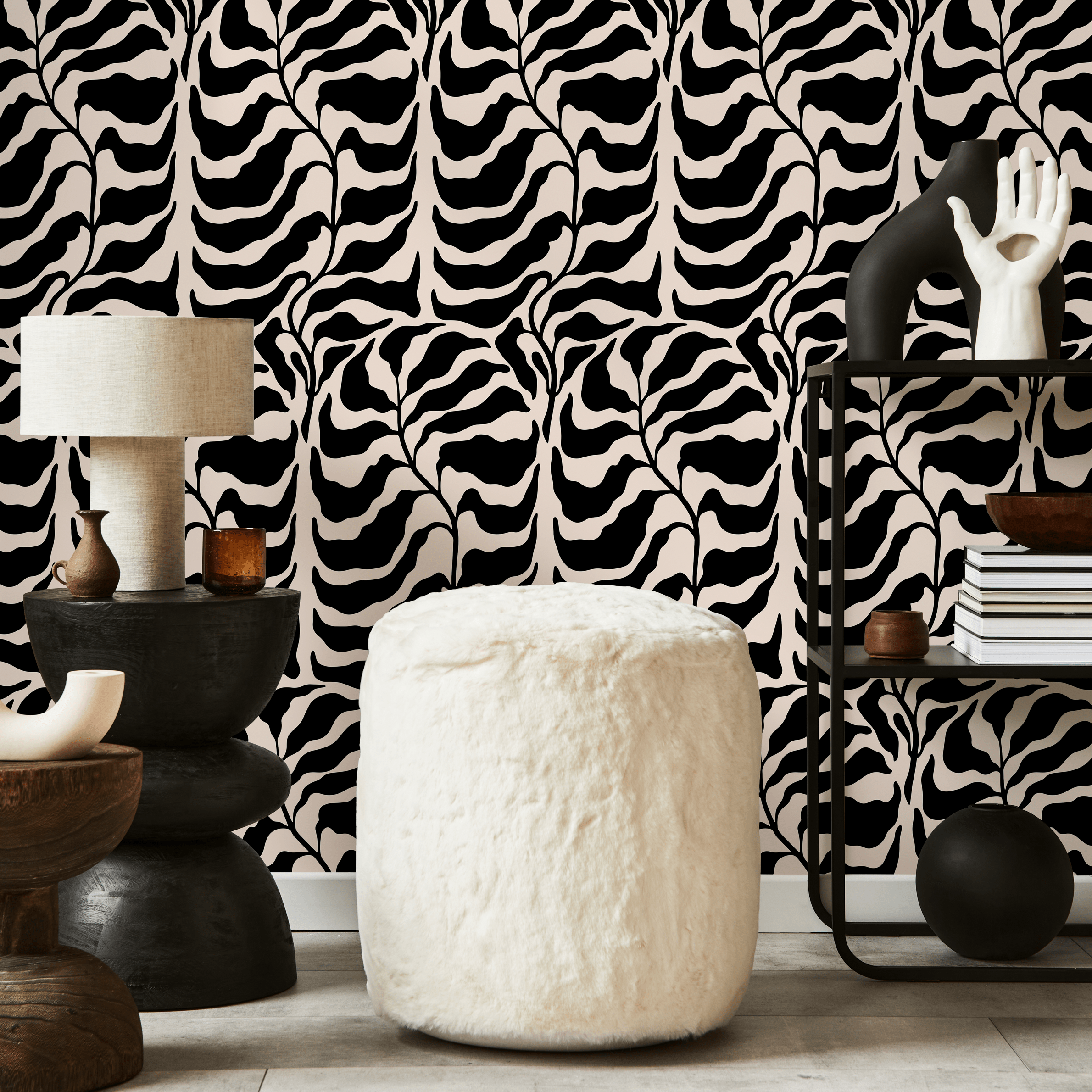 Abstract Wallpaper With A Bold Leaf Motif In Black And Cream - C419