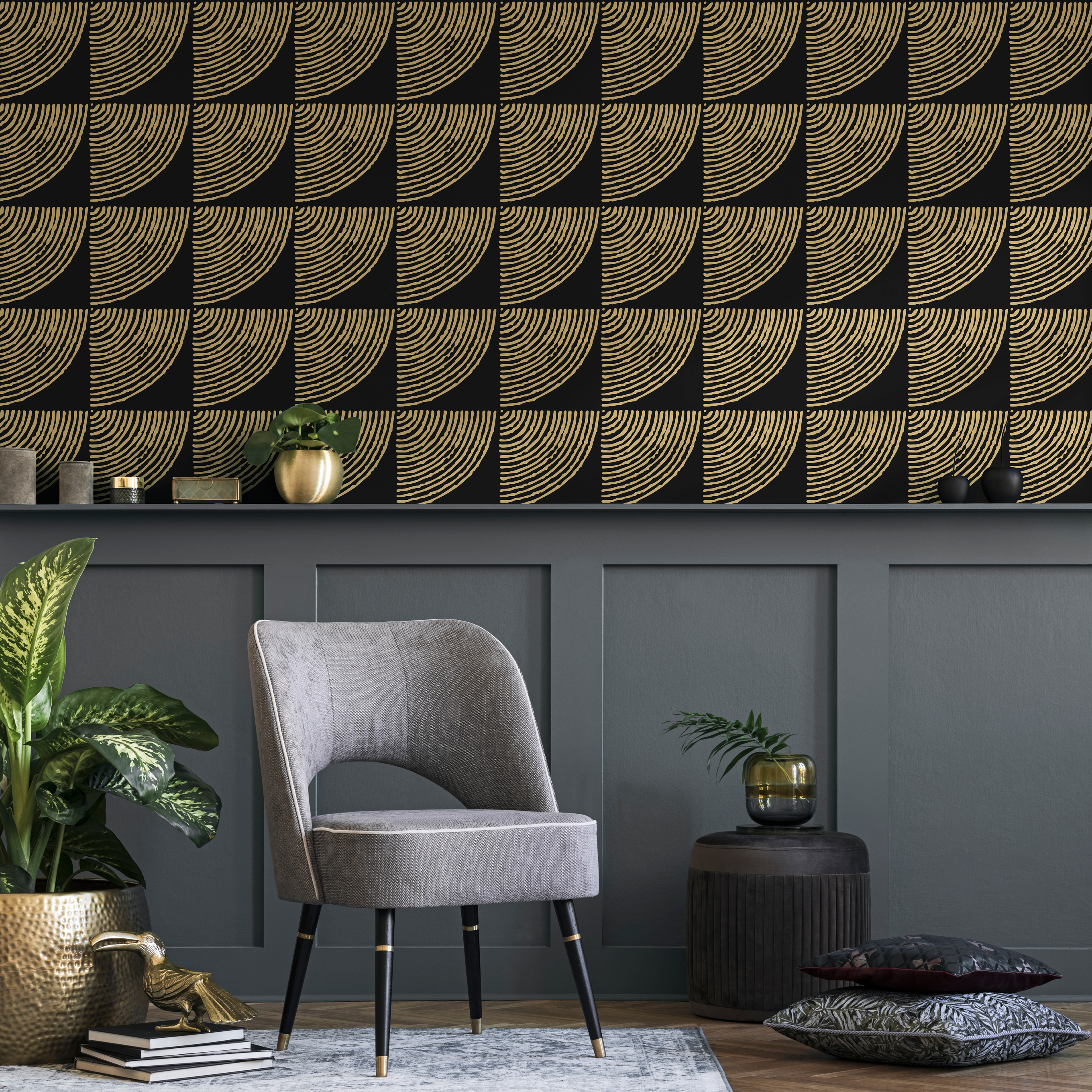 Geometric Wallpaper With A Tiled Arc Motif In Black And Gold - C483
